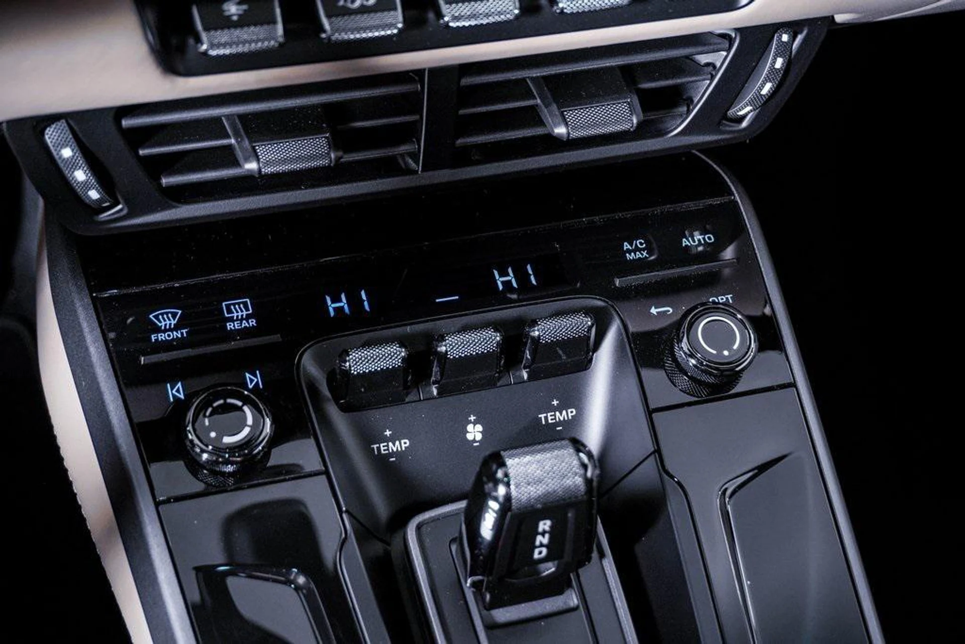 mph027_82556782_u_NS_Wy_Knodz_O_Ak_D6hbt_Gr_FQ_hsb_I_4b256184d5