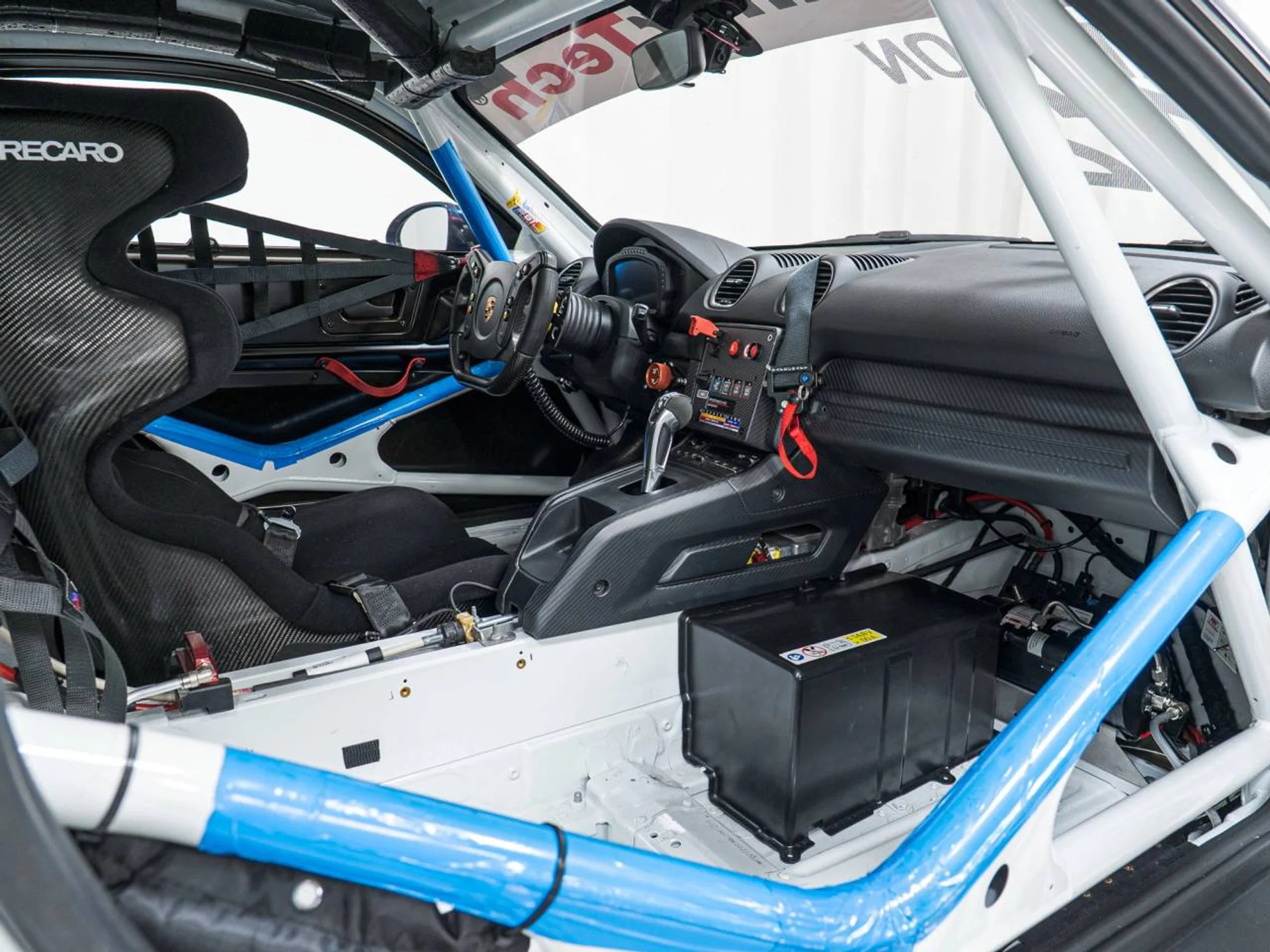 mph027_827206455_1280_875144724a