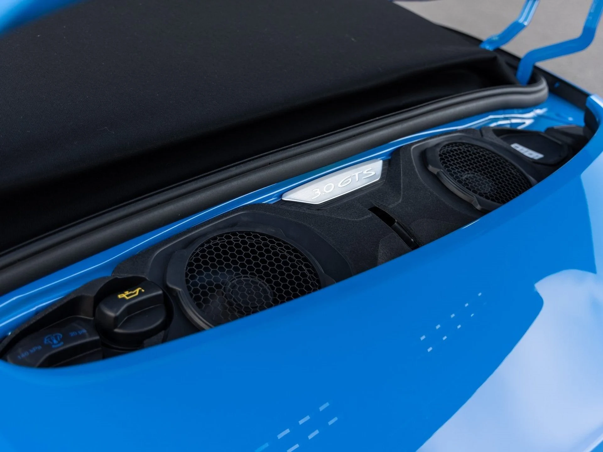 mph027_841524654_28_0bd897d627