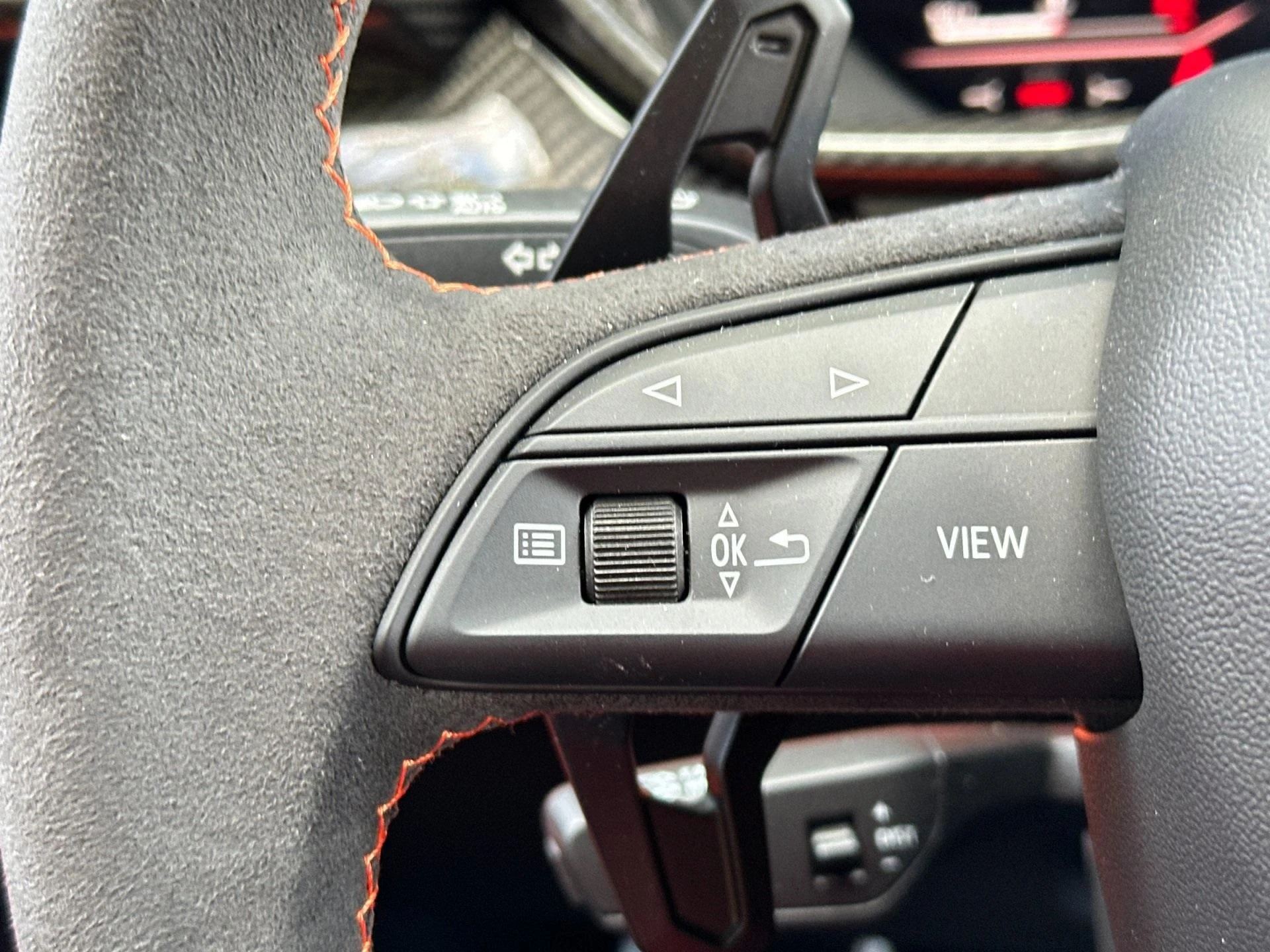 mph027_85381104_Used_2025_Lamborghini_Urus_SE_1755160822_56259b98ee