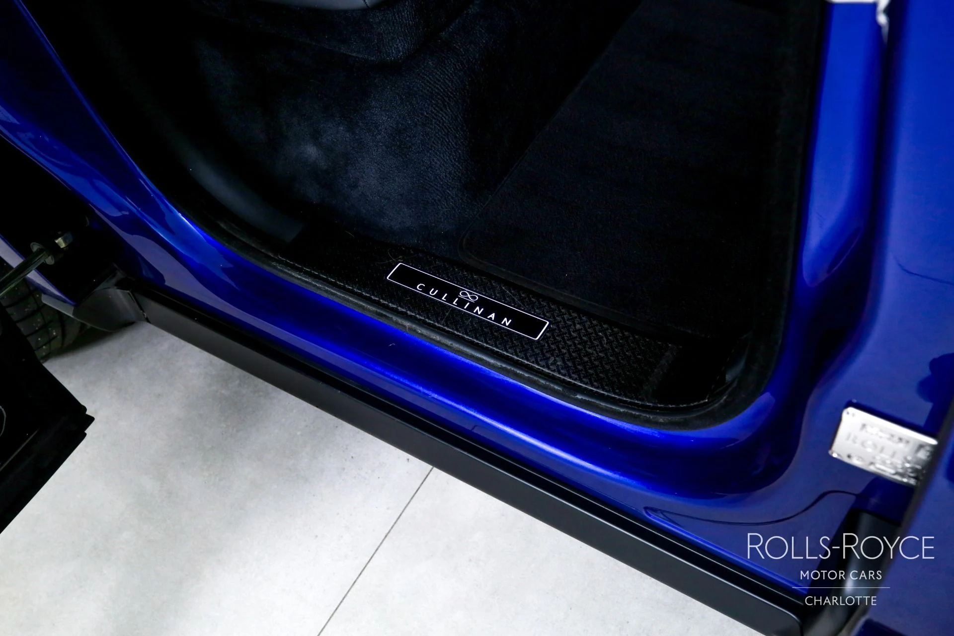 mph027_858349635_Used_2021_Rolls_Royce_Black_Badge_Cullinan_1768490546_abb511c898