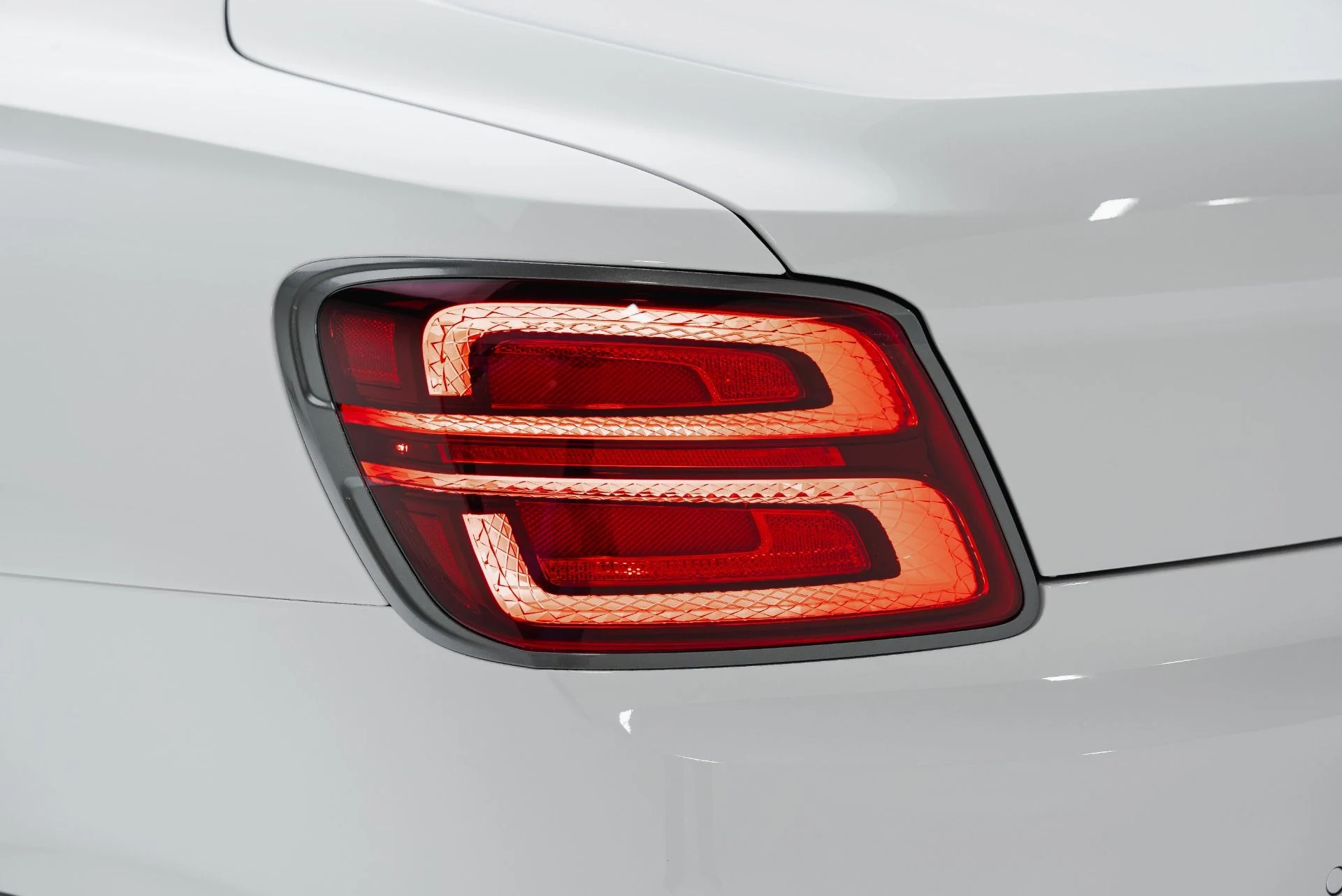 mph027_872901245_Used_2024_Bentley_Flying_Spur_Speed_1793378276_f2302517db