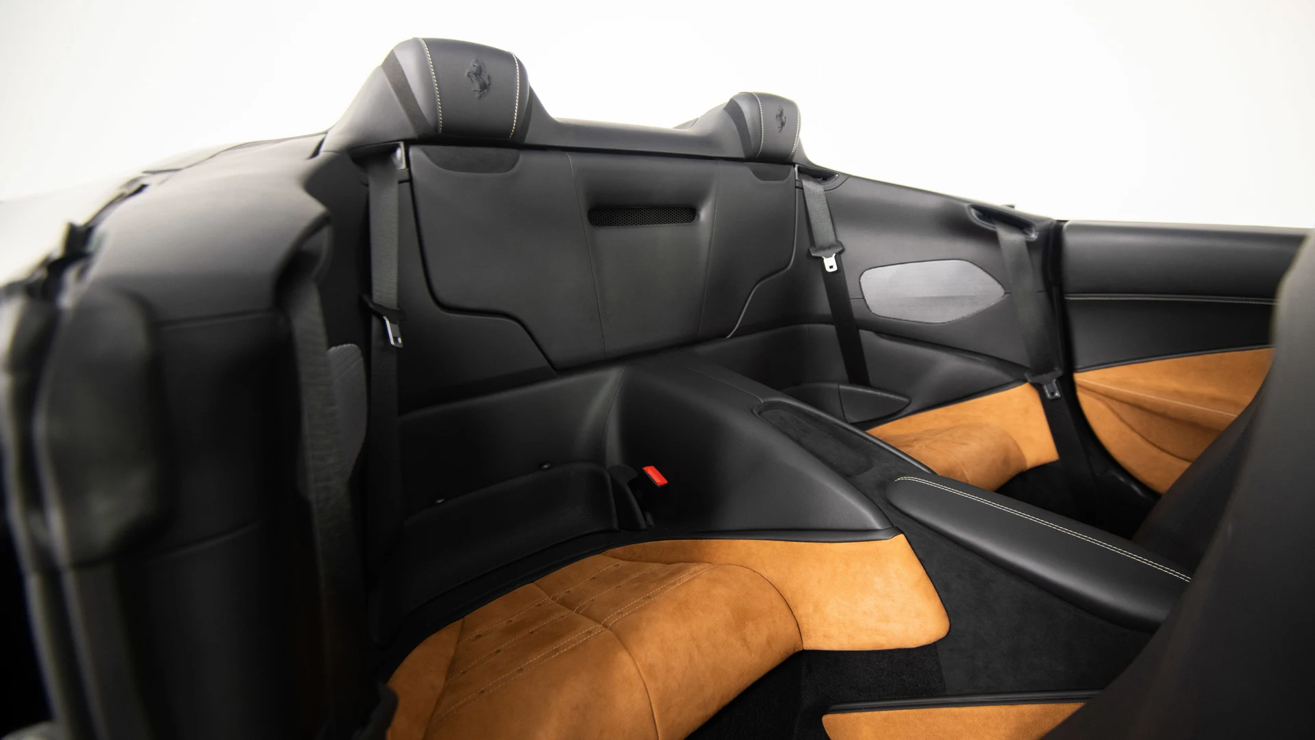 mph027_873961008_cb631c2cde504bd98ef45d6ade089d0a_2cc62db4ff