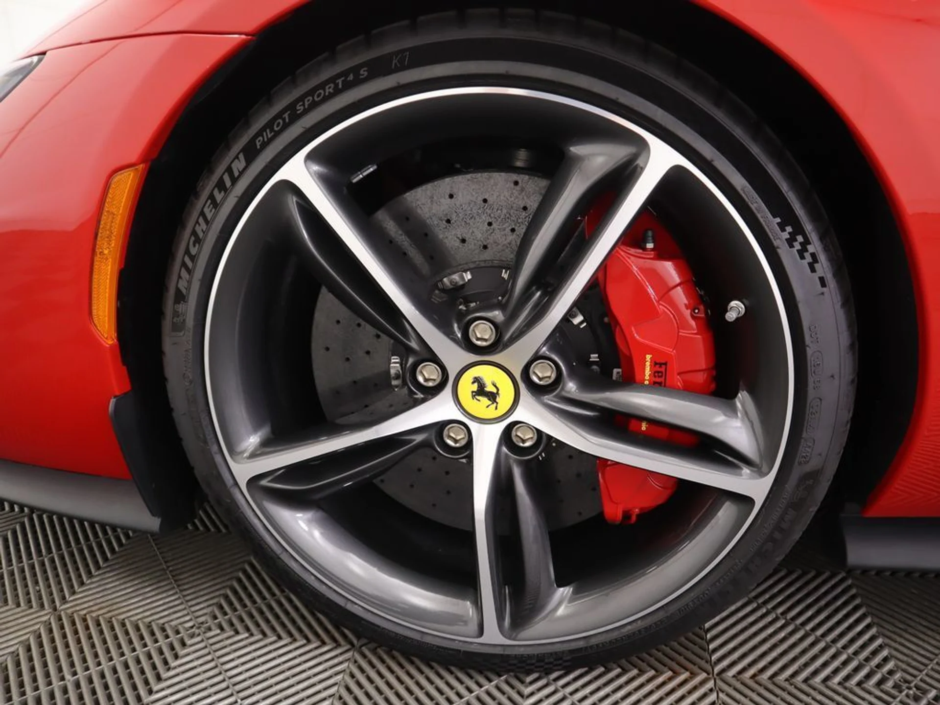 mph027_87556300_used_2024_ferrari_296_gtb_coupe_8119_22982882_28_1024_e5d5ffa747