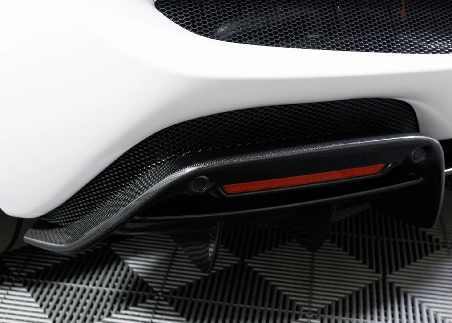 mph027_880644787_6351ade45b2ae125de7f4c7f5dc16d52_3bd9e7d2af