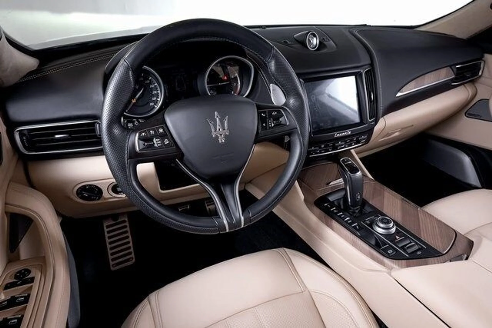 mph027_88680009_52f523c2f5eae6370d224efb0ffc3731x_d30a70c97e