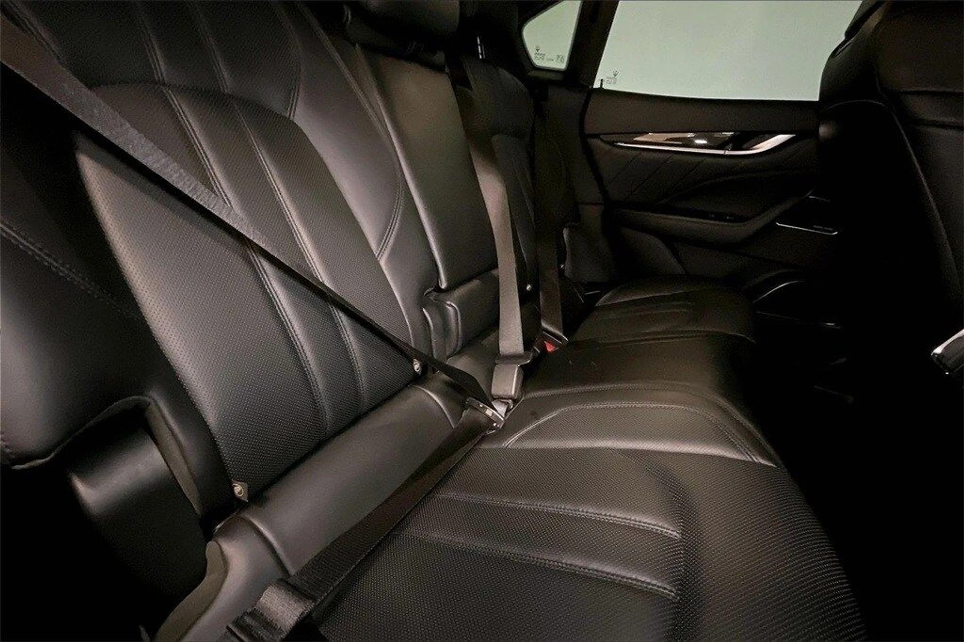 mph027_890070453_0dfb39ca4b9907cc468ceead9836660bx_b2607e9184