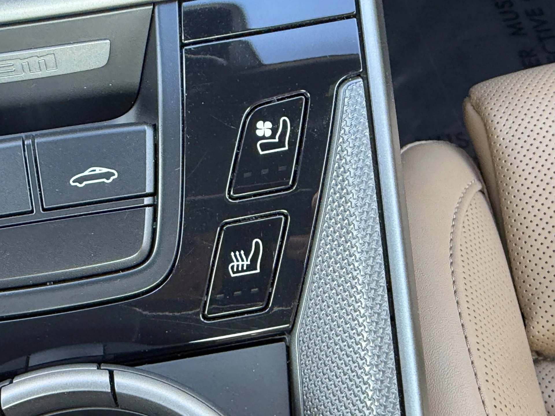 mph027_890512159_c560ee8c8fa885193d29d8e580d19400x_f8b75e2b4f