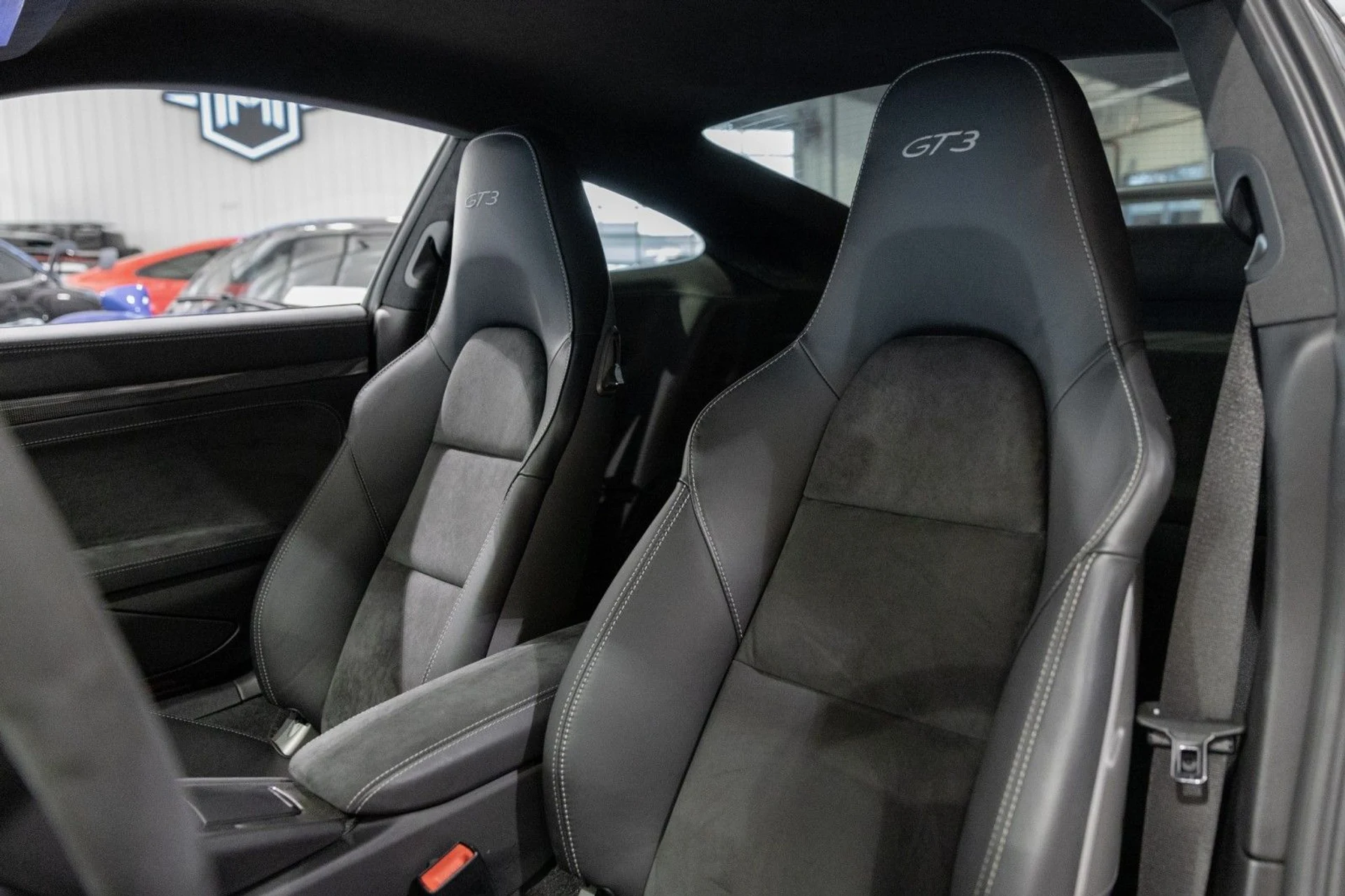 mph027_891929200_mw_5f516db1ff