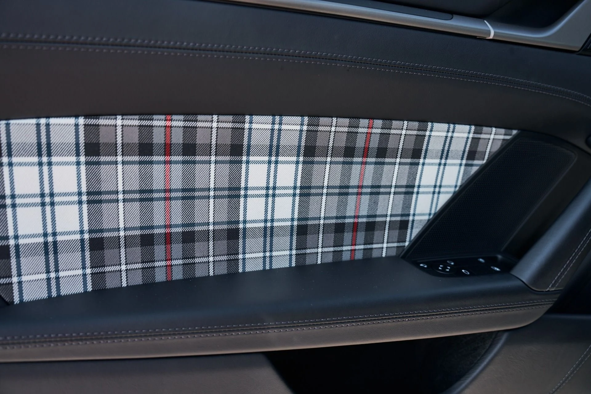 mph027_894717265_Used_2025_Porsche_911_Turbo_S_1763075493_083c4d1f53