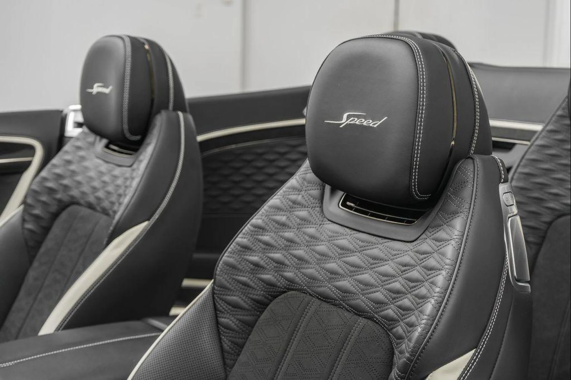 mph027_900668680_4_Tpz9lg_Az_Vb_Xin_XP_Oqq_Nq_Z2w28_84e8ccdebb