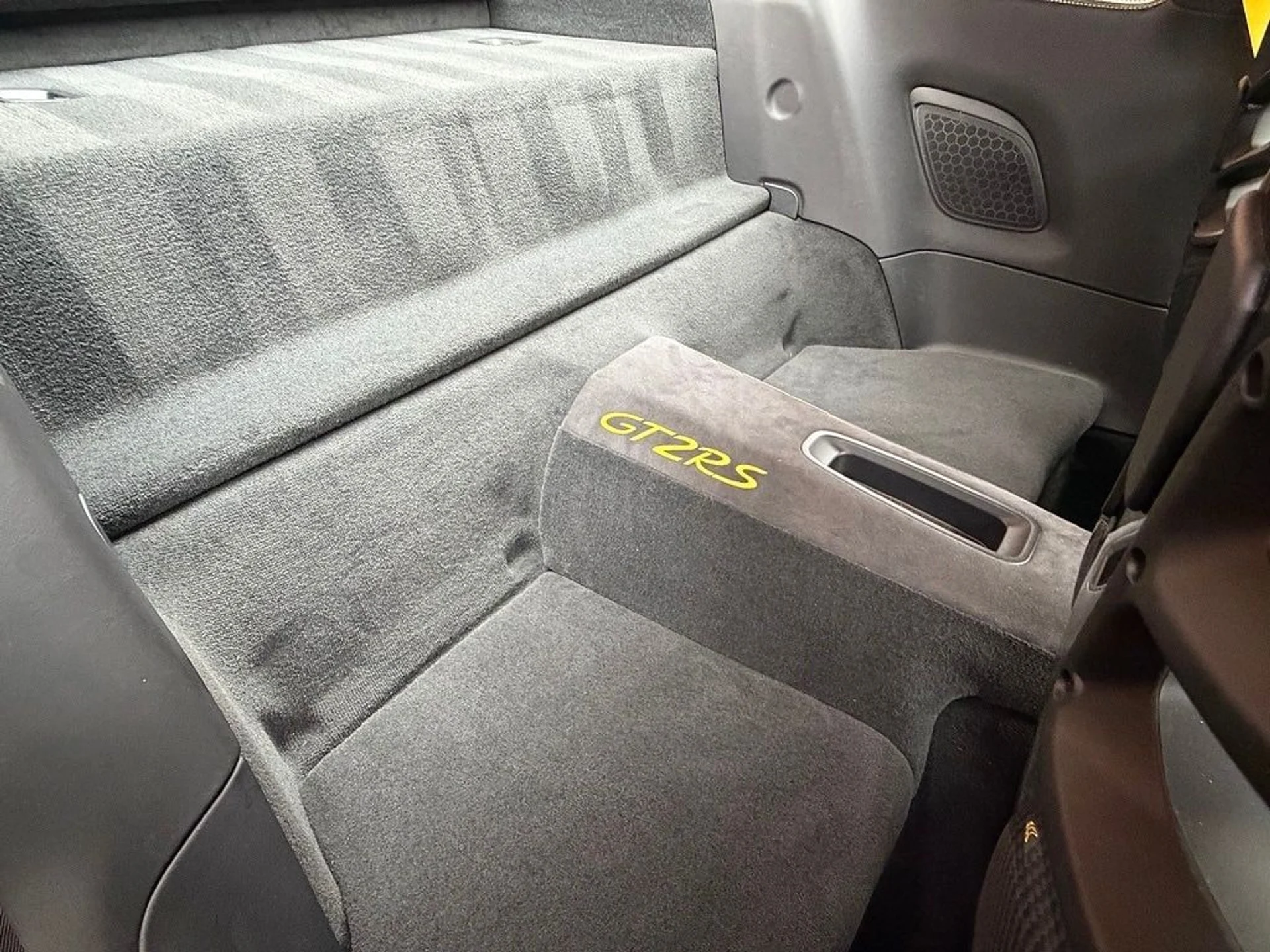 mph027_903652651_44c4f8dcb0c31fe1173383e482f1f688x_ced49eae78