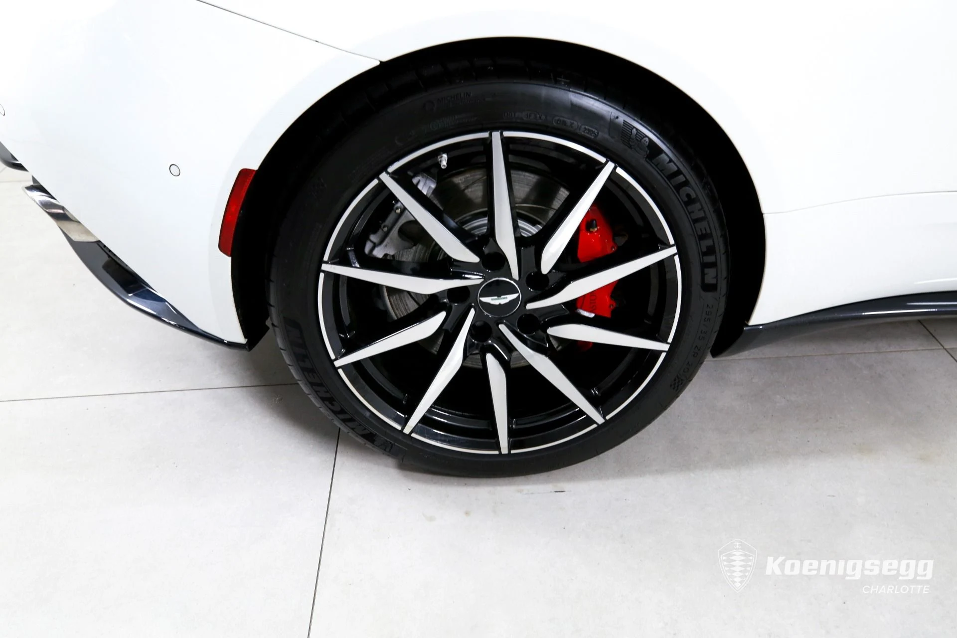 mph027_904227250_Used_2020_Aston_Martin_DB_11_Volante_1782494523_fac5de44dd