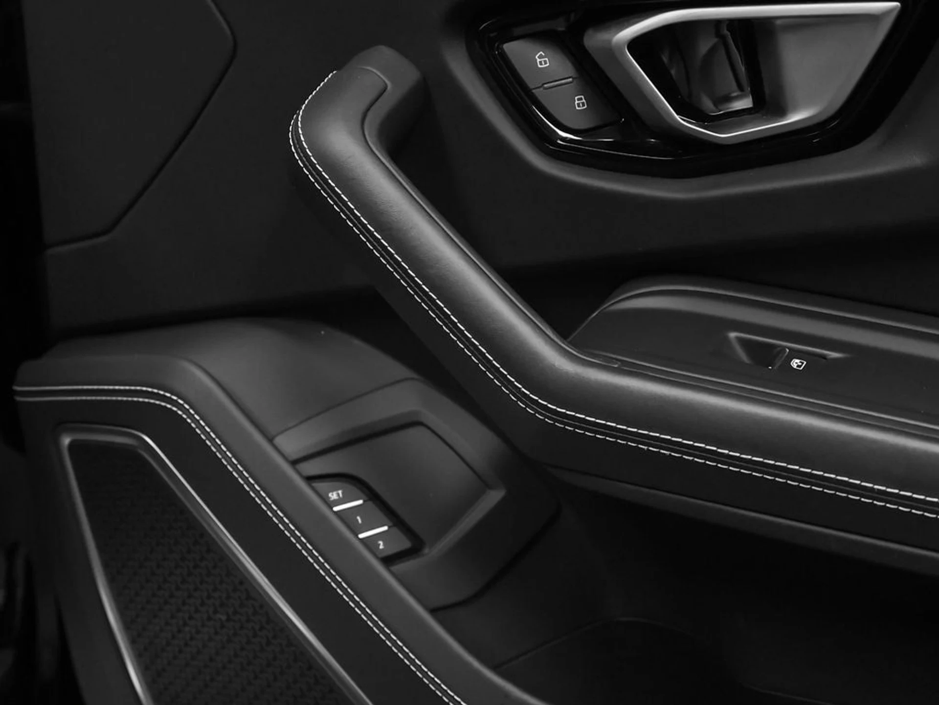 mph027_904606853_28_ad4beff10e