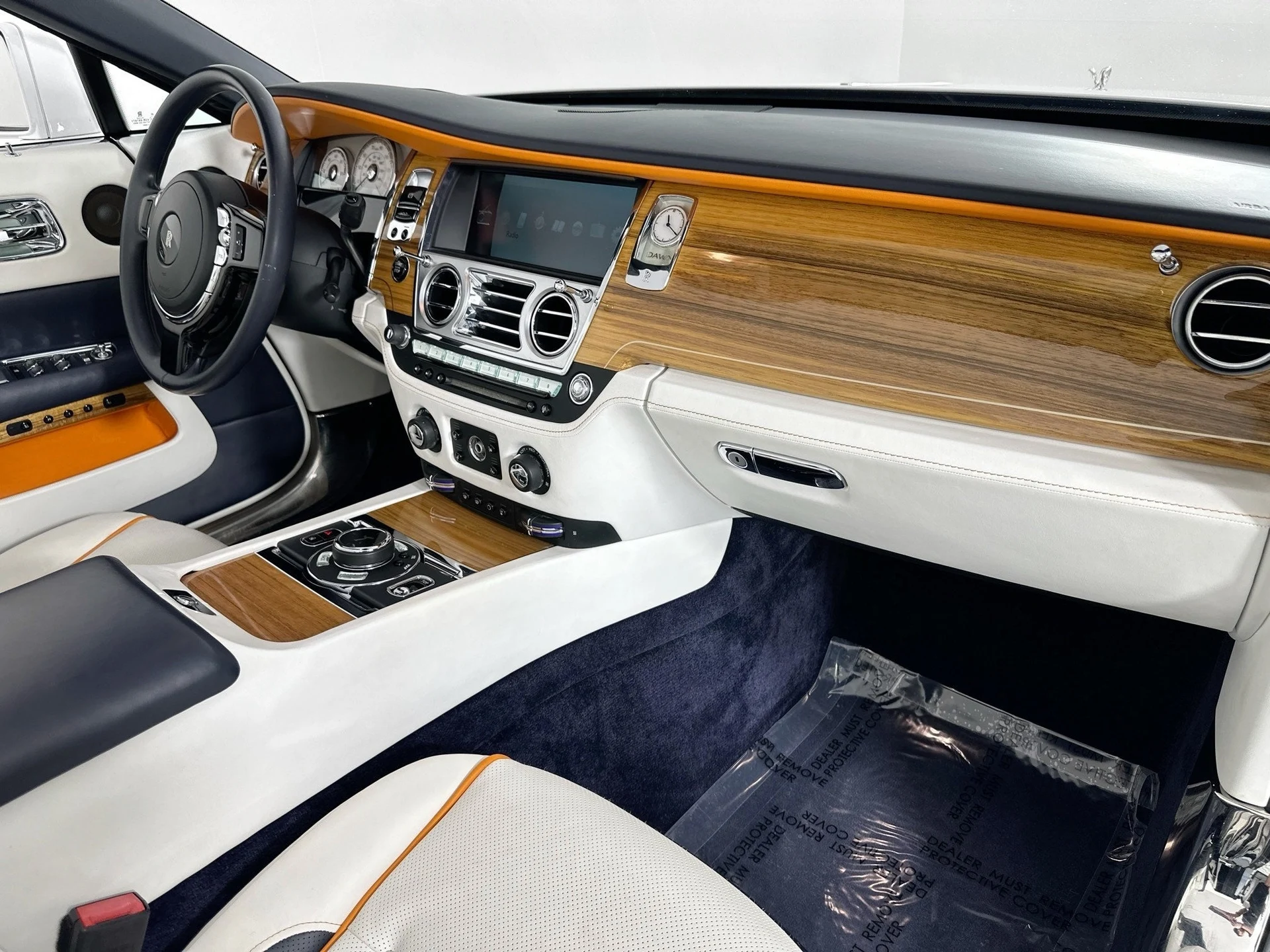 mph027_907591948_28_085660f232