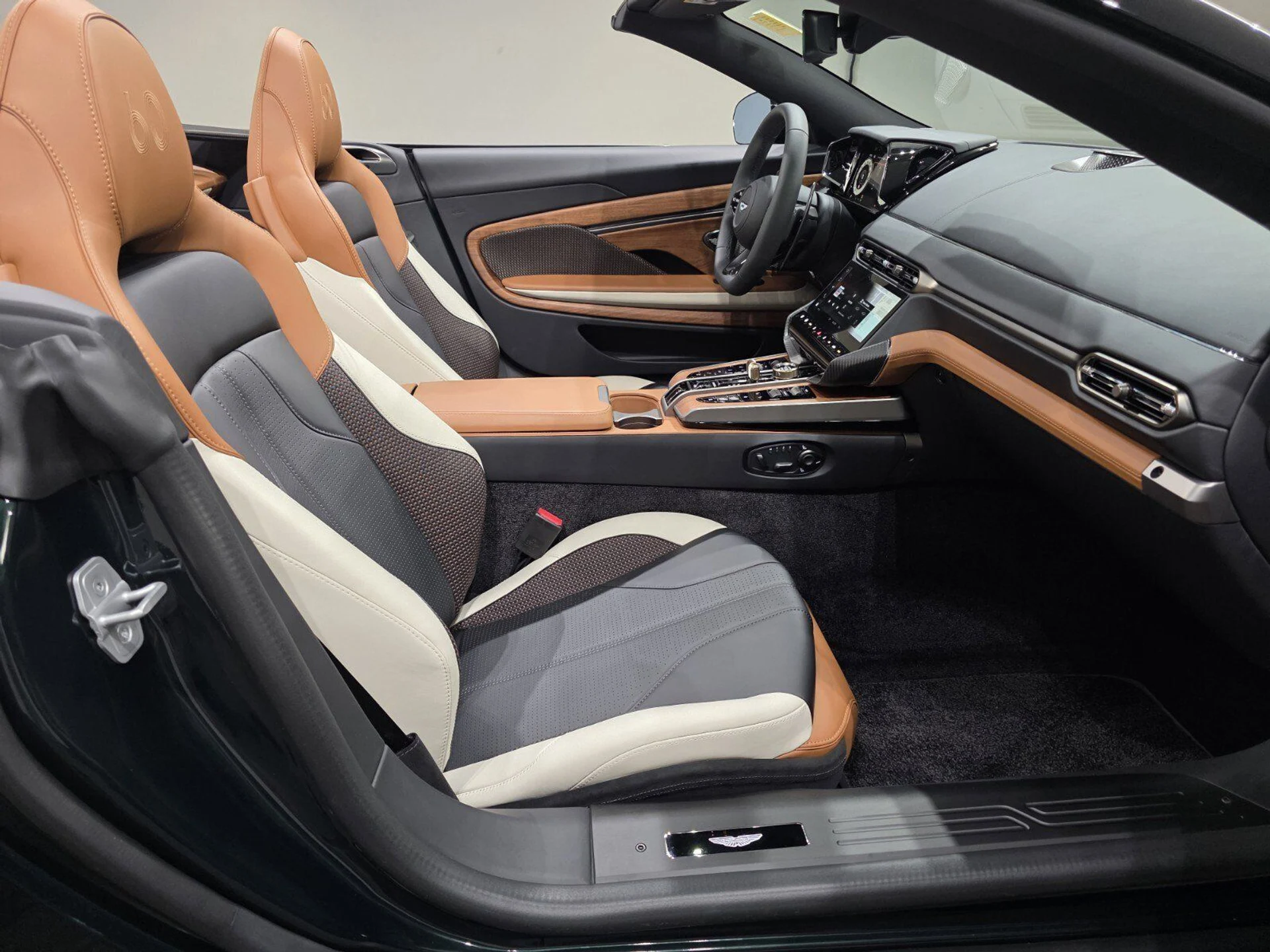 mph027_90870415_f3265d39c653928758acc4fd397c1514_525bd1de5e