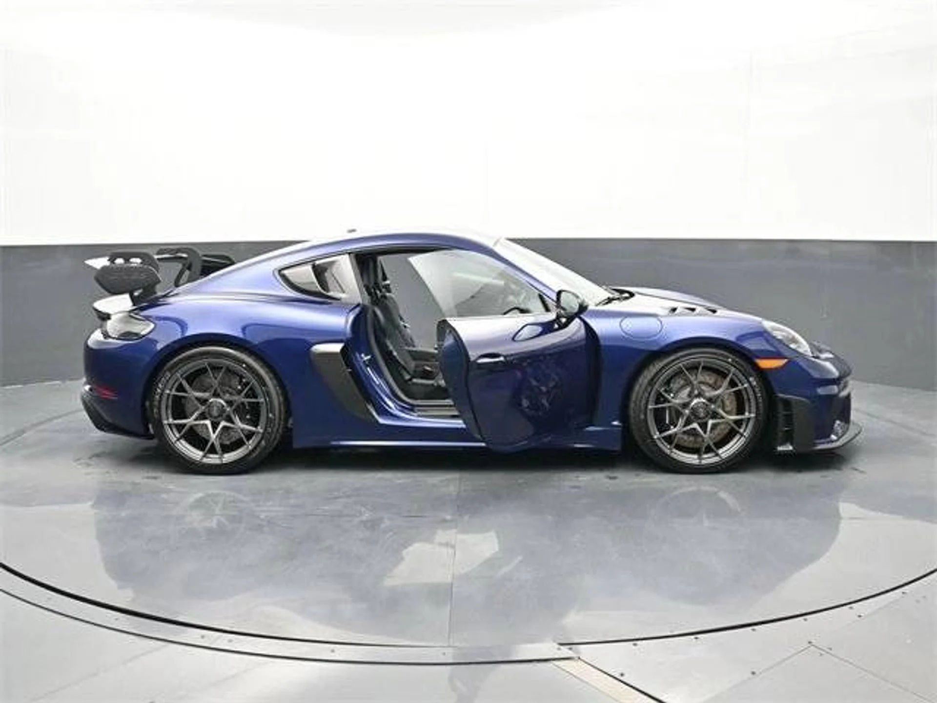 mph027_91097727_81b965aa32de3d3e9f4ec745bf29c595x_edf897d286