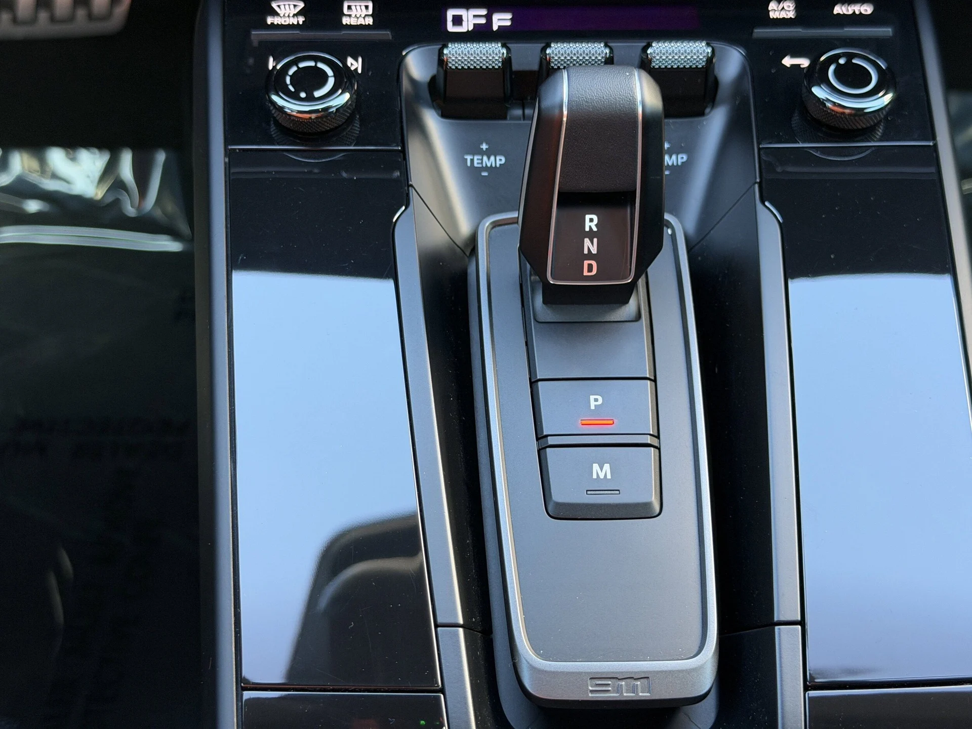 mph027_913680532_b3248e8dfe51b5cd6d9f85c2c3299454x_1b01f7e6f5