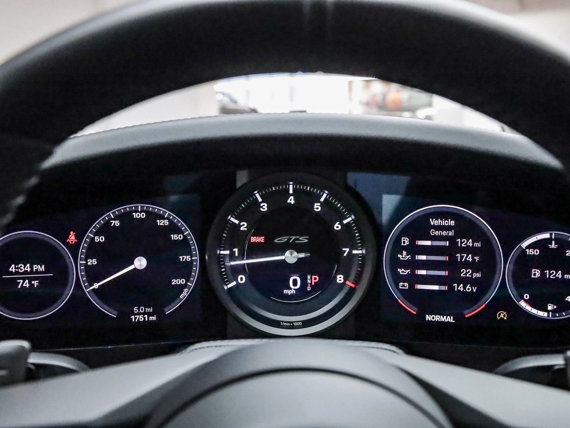 mph027_921409309_40c14440fe259746f2c69c62576ed960x_63f5a1a079