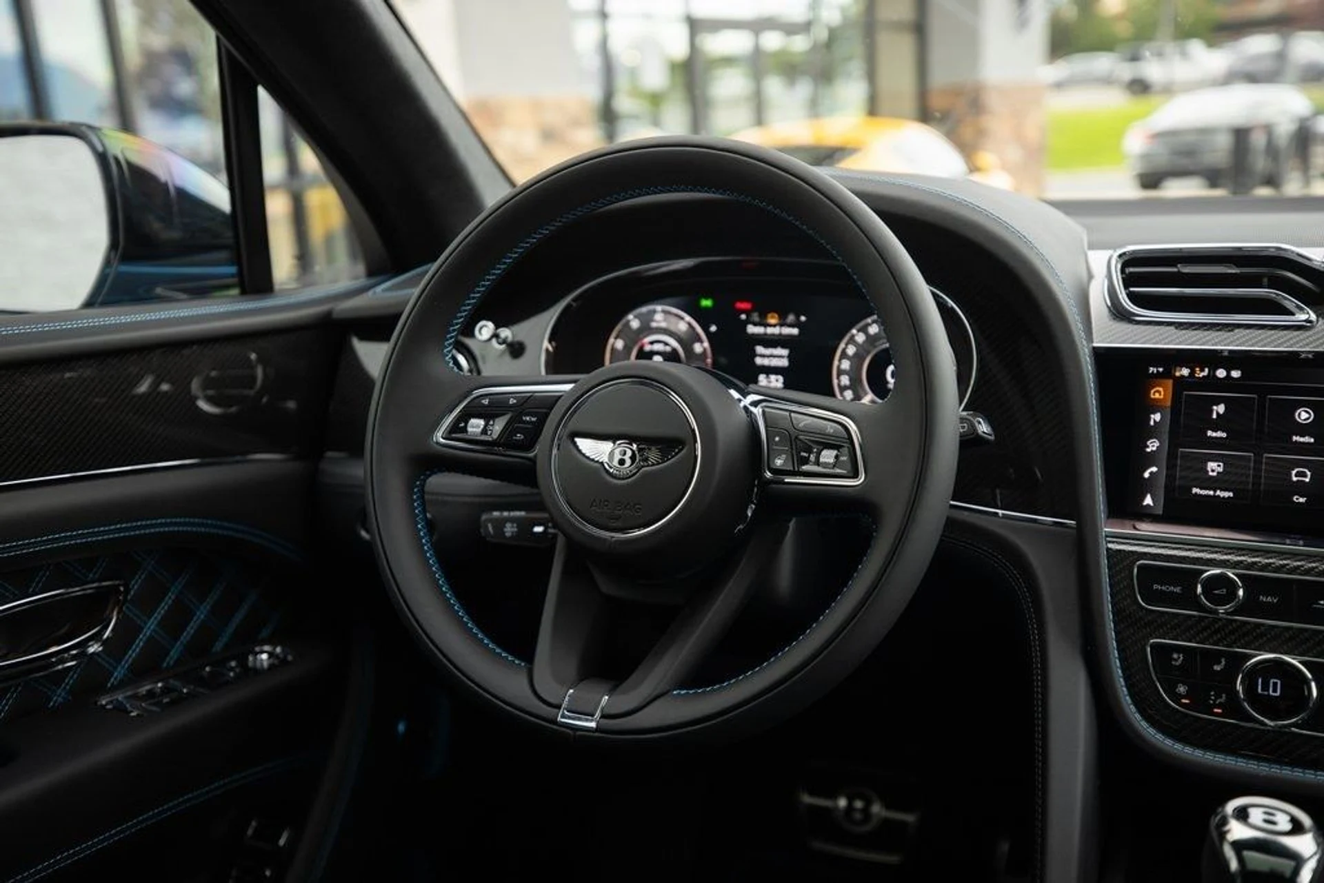 mph027_927303177_8cc932db4dddc0a1028ece137d2a9088x_74cbe10ec3