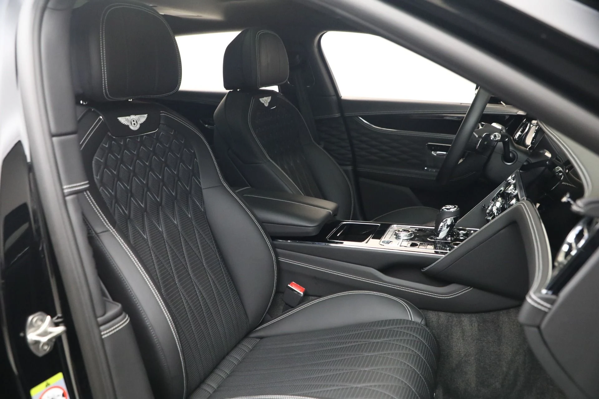 mph027_927789097_Used_2022_Bentley_Flying_Spur_W12_1787352541_67b6192b4c