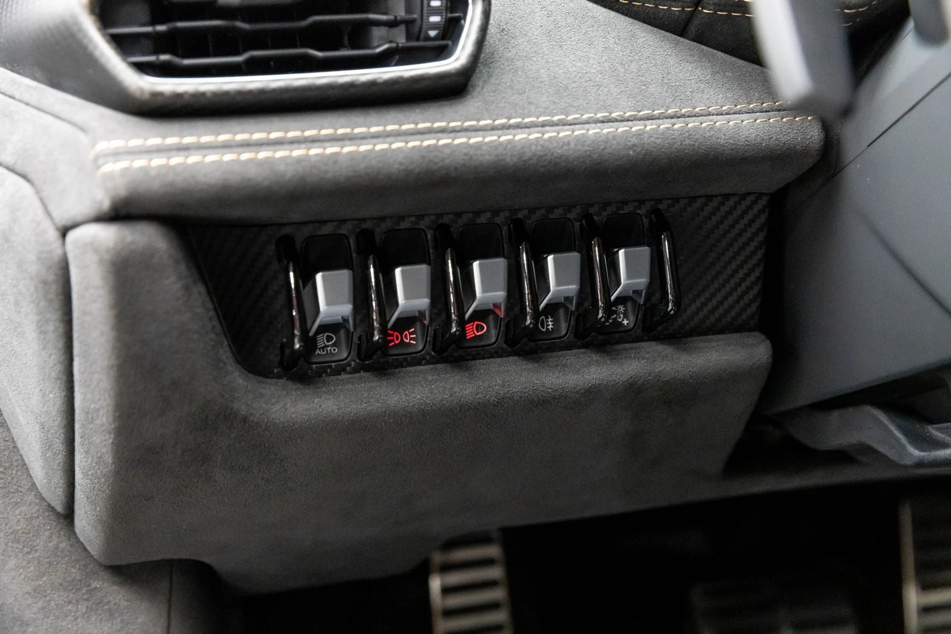 mph027_932763883_28_56ed85df10