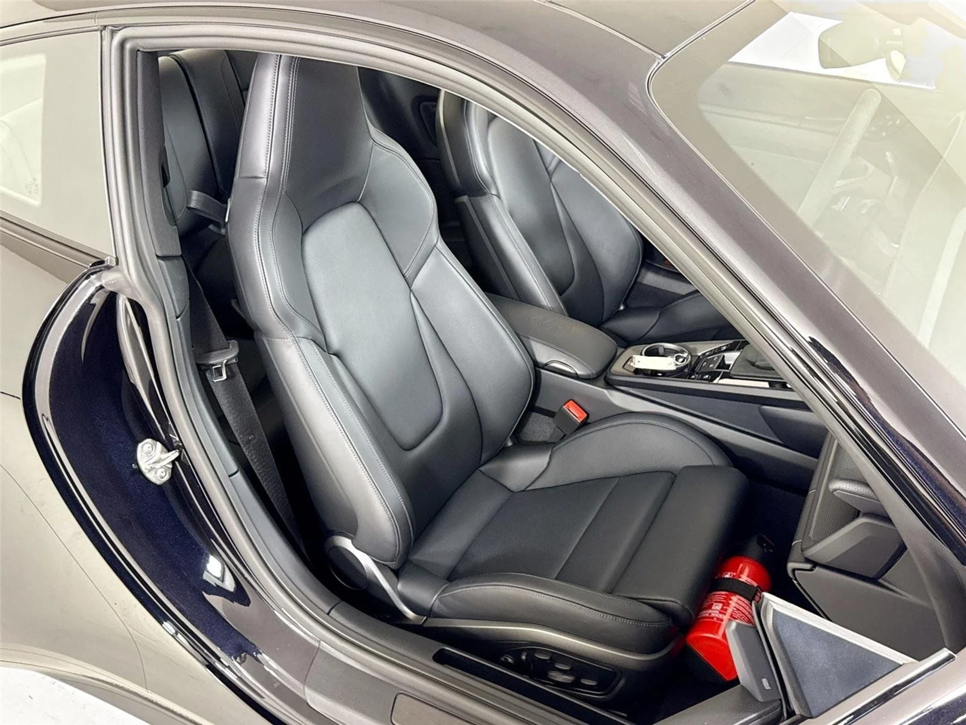 mph027_93853117_408291eb60029a821f42b58506a8f3cb_057068fd2c