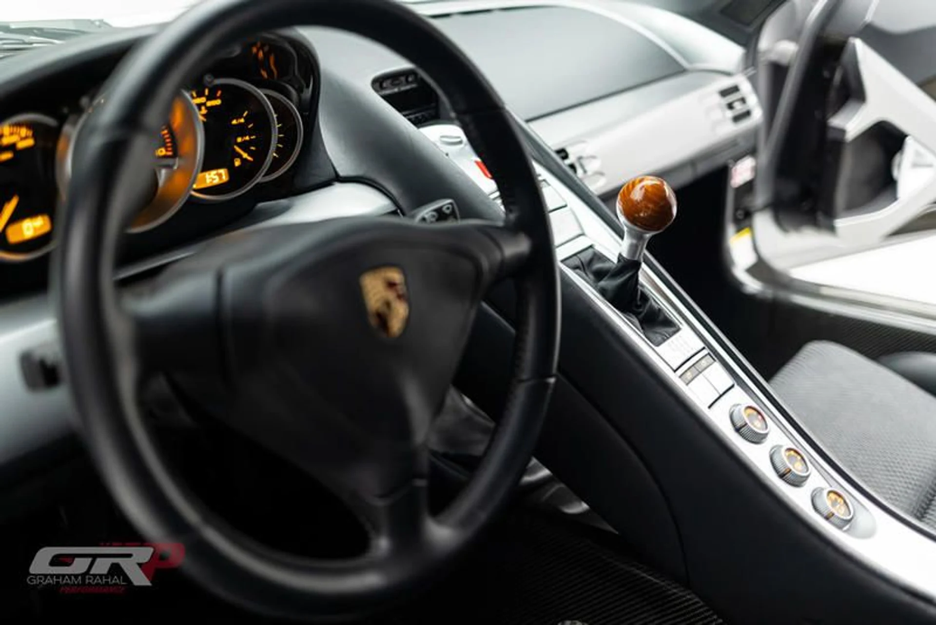 mph027_942555882_C425_B6_FA_ECE_6_47_BE_8_B3_B_1_B85_CFC_0_A0_FA_690cd82267