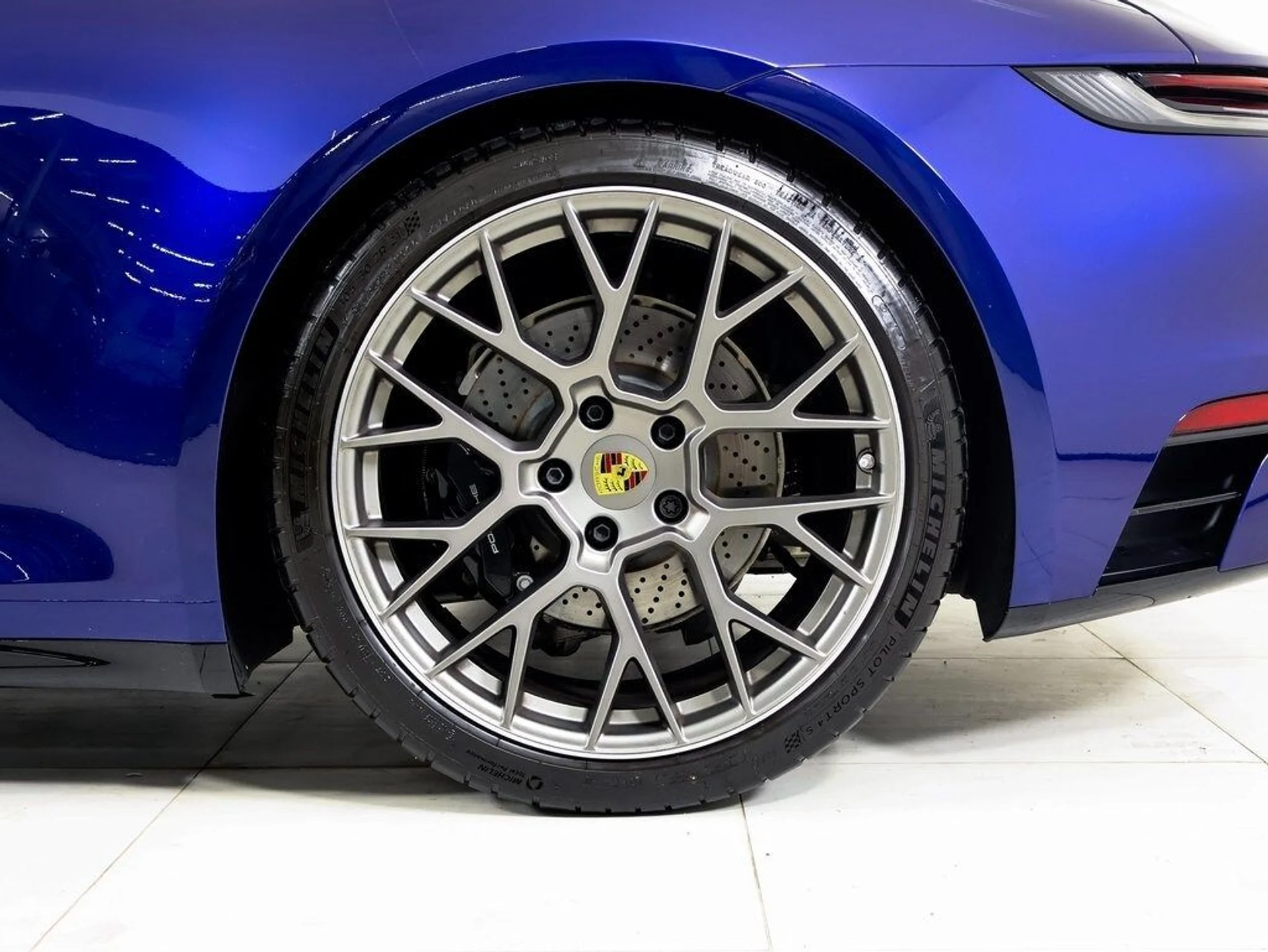 mph027_942597397_7dfceb71e68ee89a0ccc07f1612aaecex_9b173cf036