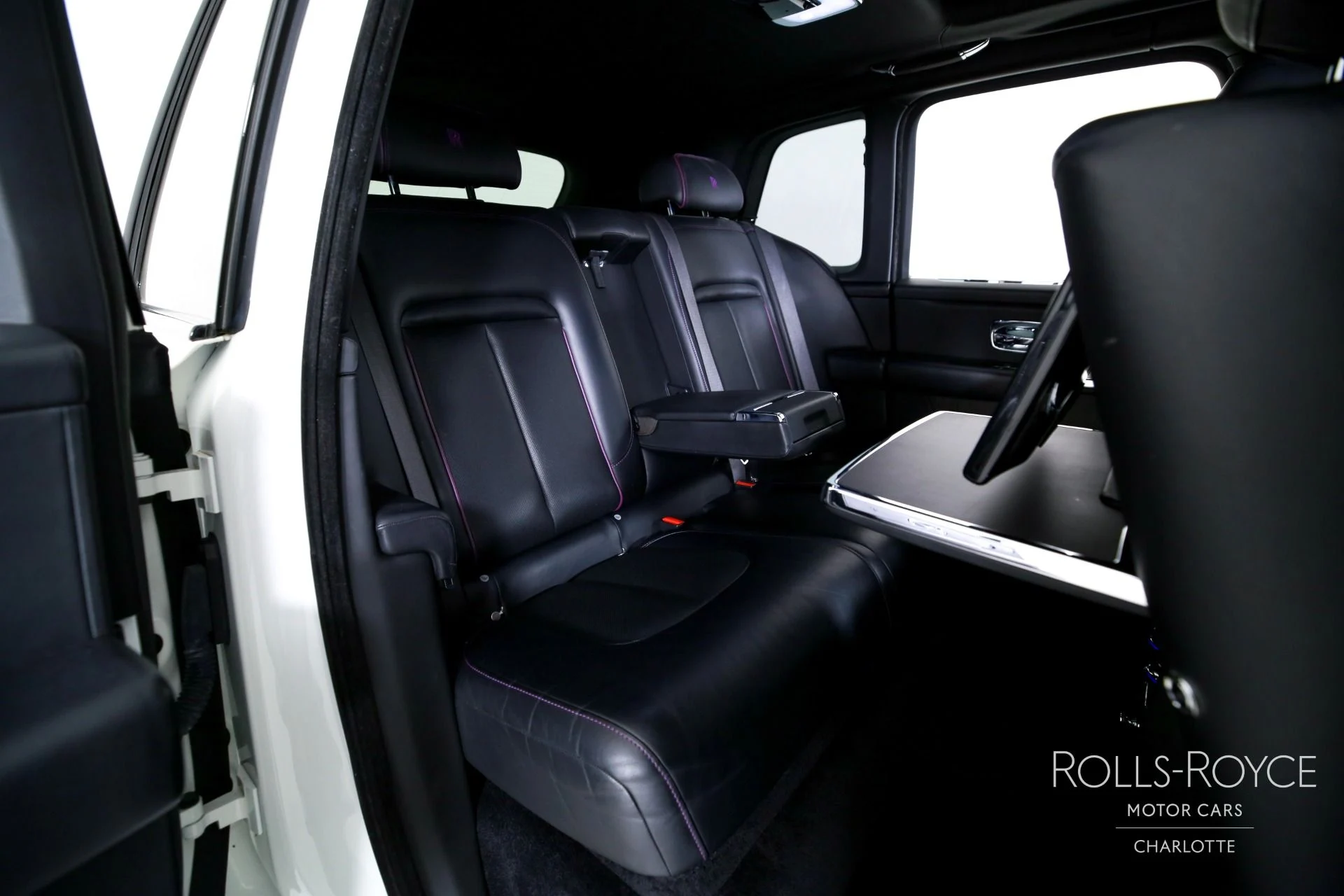 mph027_942642817_Used_2019_Rolls_Royce_Cullinan_1771361502_5a3180d075