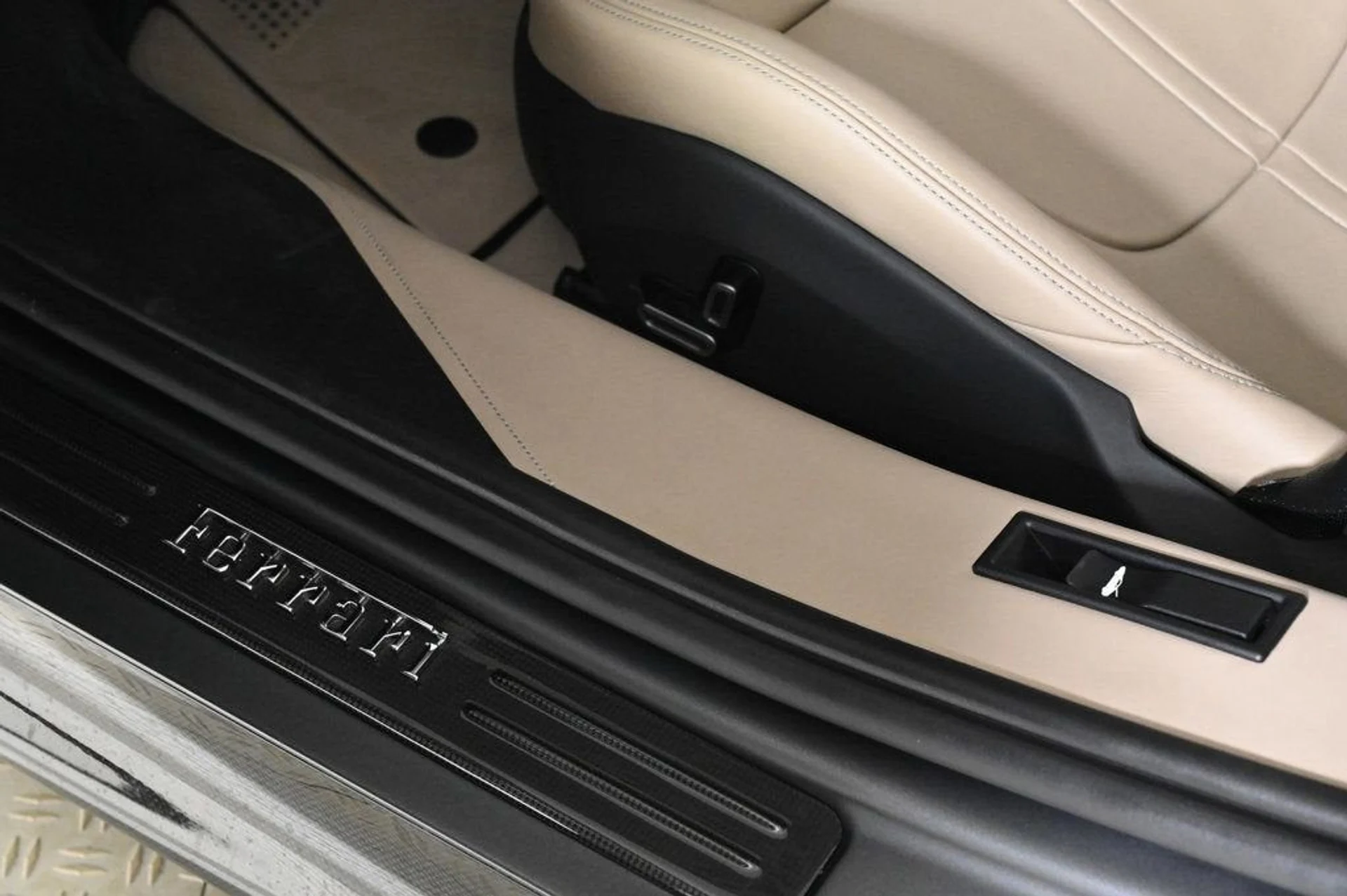 mph027_949640578_696cc53b2dcd4964957406594246c381_4cb30eb91b