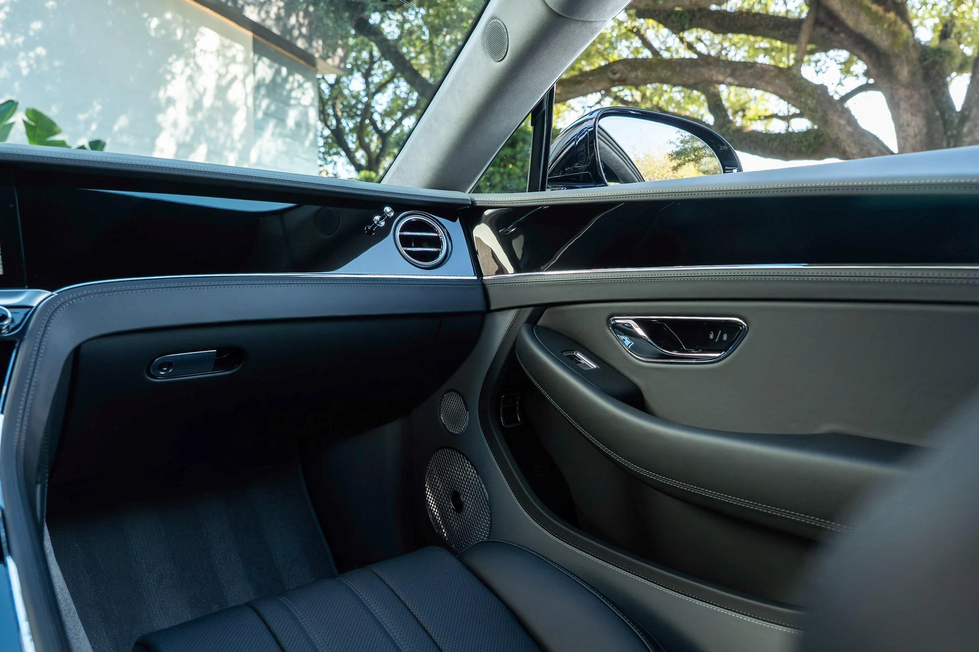 mph027_955914515_470962001_6926a34414403a7e7b9d7a63_fd55c262c9