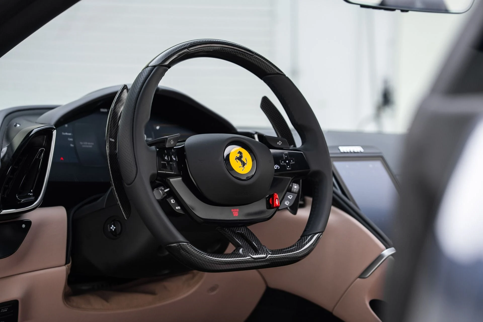 mph027_960312902_Used_2025_Ferrari_Roma_Spider_1767891765_e6c43de4b1