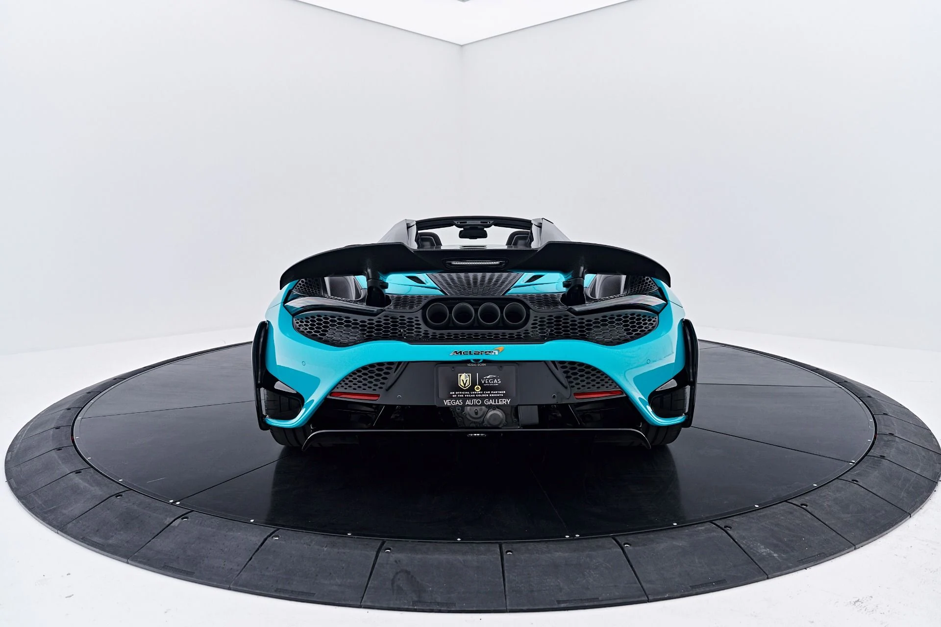 mph027_967454003_Used_2022_Mc_Laren_765_LT_Base_1786488480_490d96b5c6