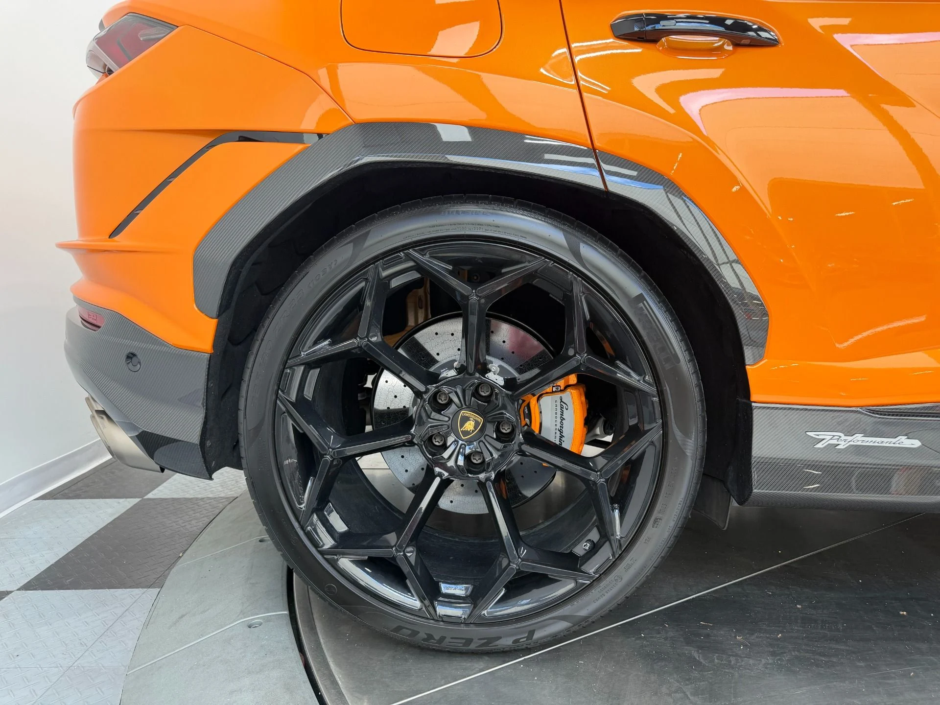 mph027_978222561_Used_2024_Lamborghini_Urus_Performante_72_K_in_Options_3_D_Audio_Full_Carbon_Exterior_Package_1782147478_3f22d5c7f3