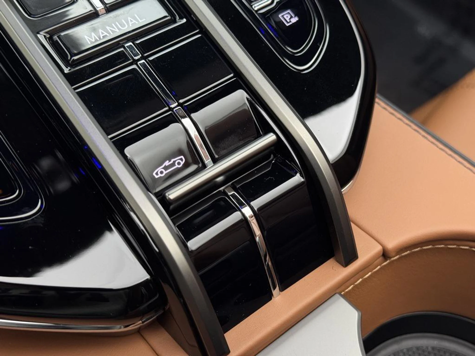 mph027_980198781_j_4rw_DO_Fug_S3_L_Wtz_V_Ybth1nid_Vw_b237b798bd