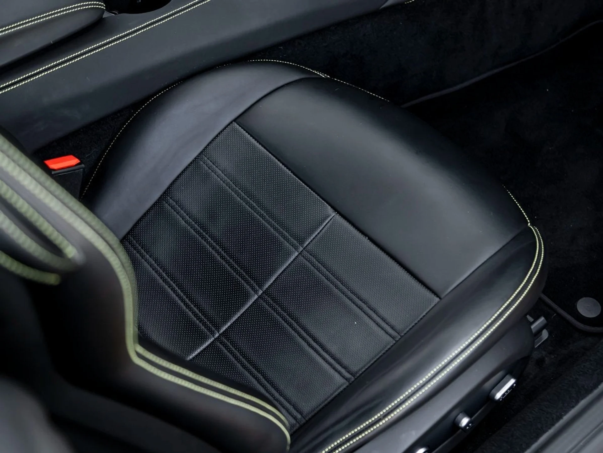 mph027_980240788_28_c00d34899d