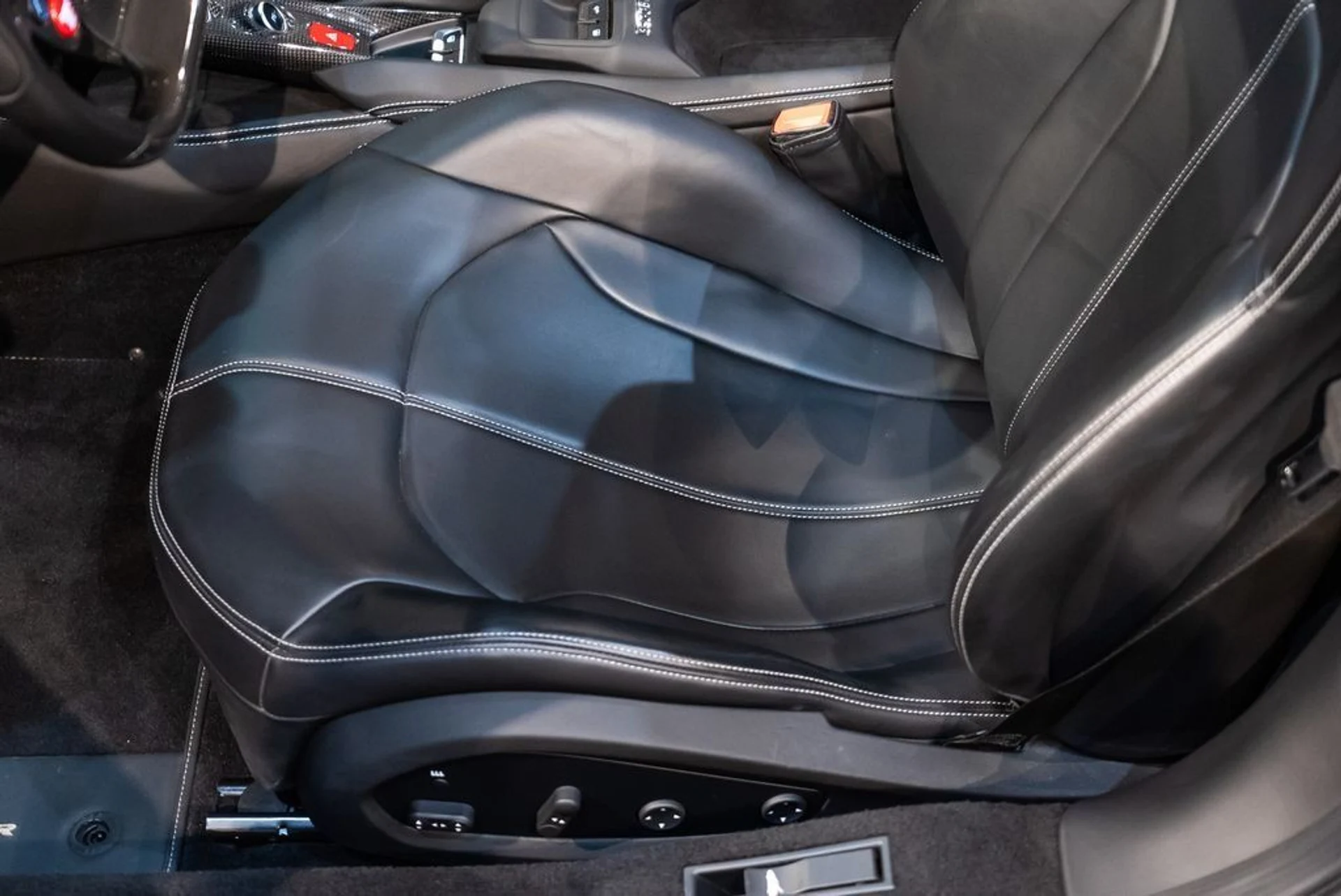 mph027_981018325_b906c83feec6aa3314fd7d42bca74a9c_5a6155722c