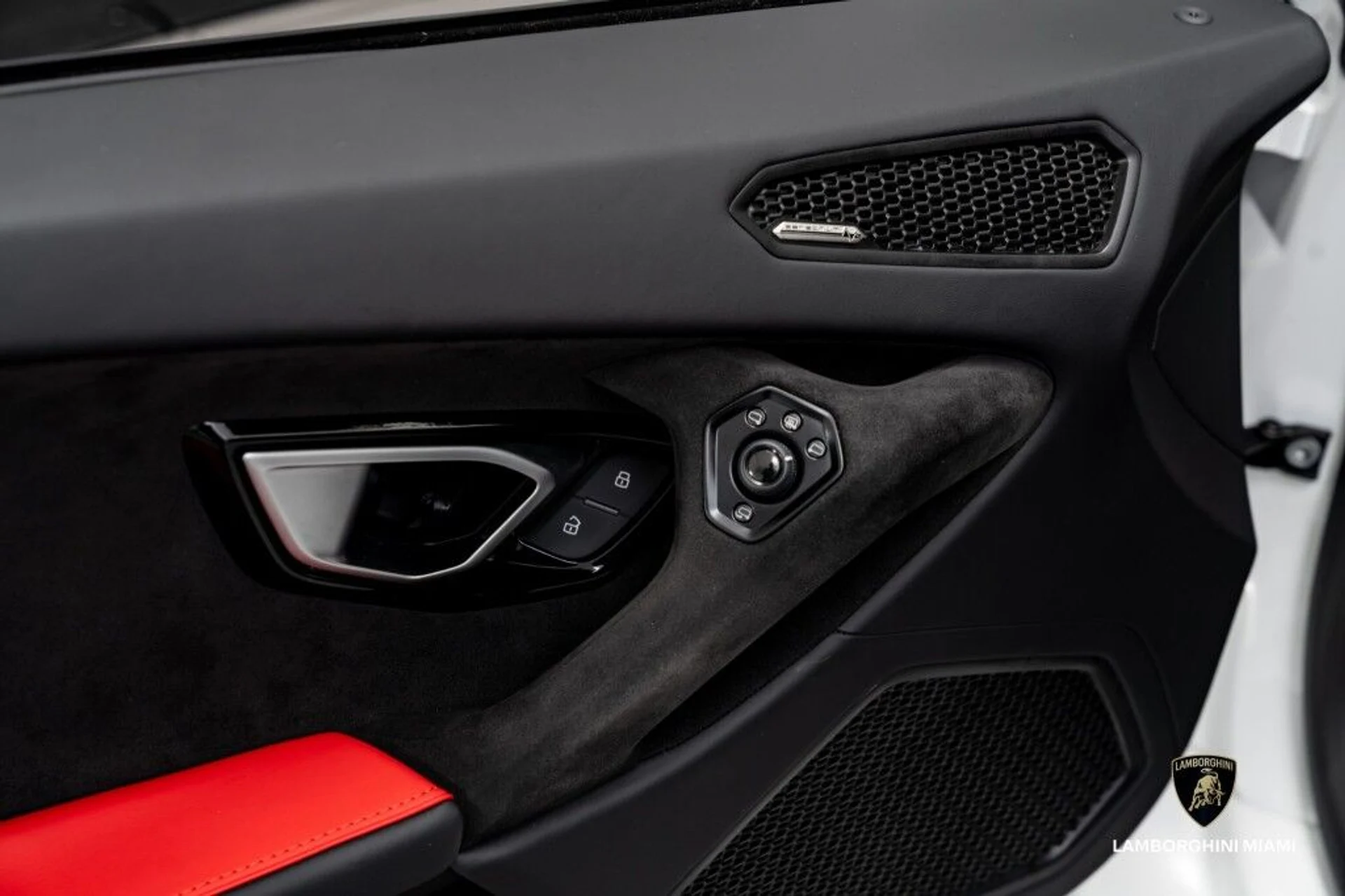 mph027_98409347_e4ed03199f236c80fa7a4243bbd8b8a7_c74c0fd719