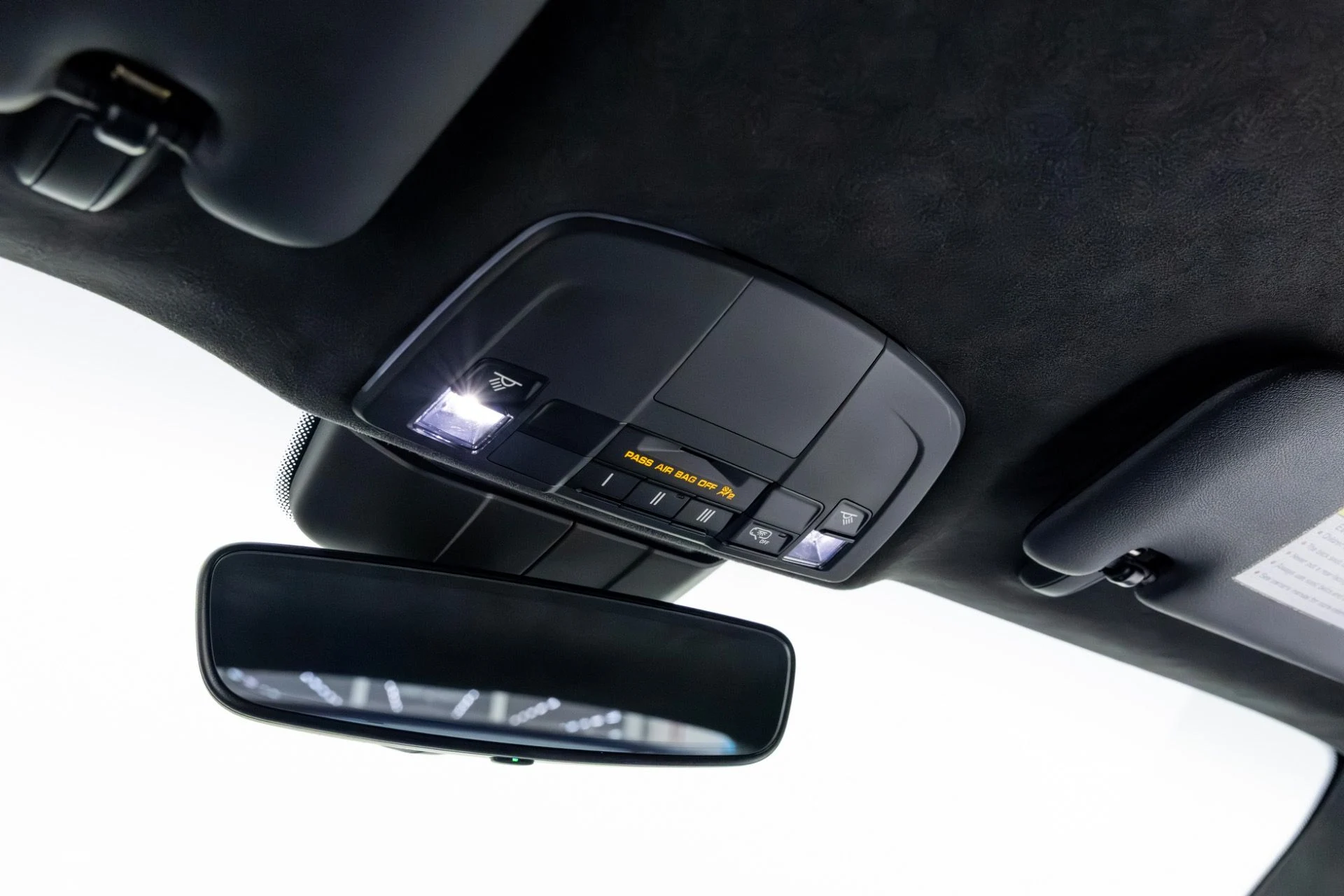 mph027_987210157_Used_2018_Porsche_911_GT_2_RS_1766512611_cb4b90b83d