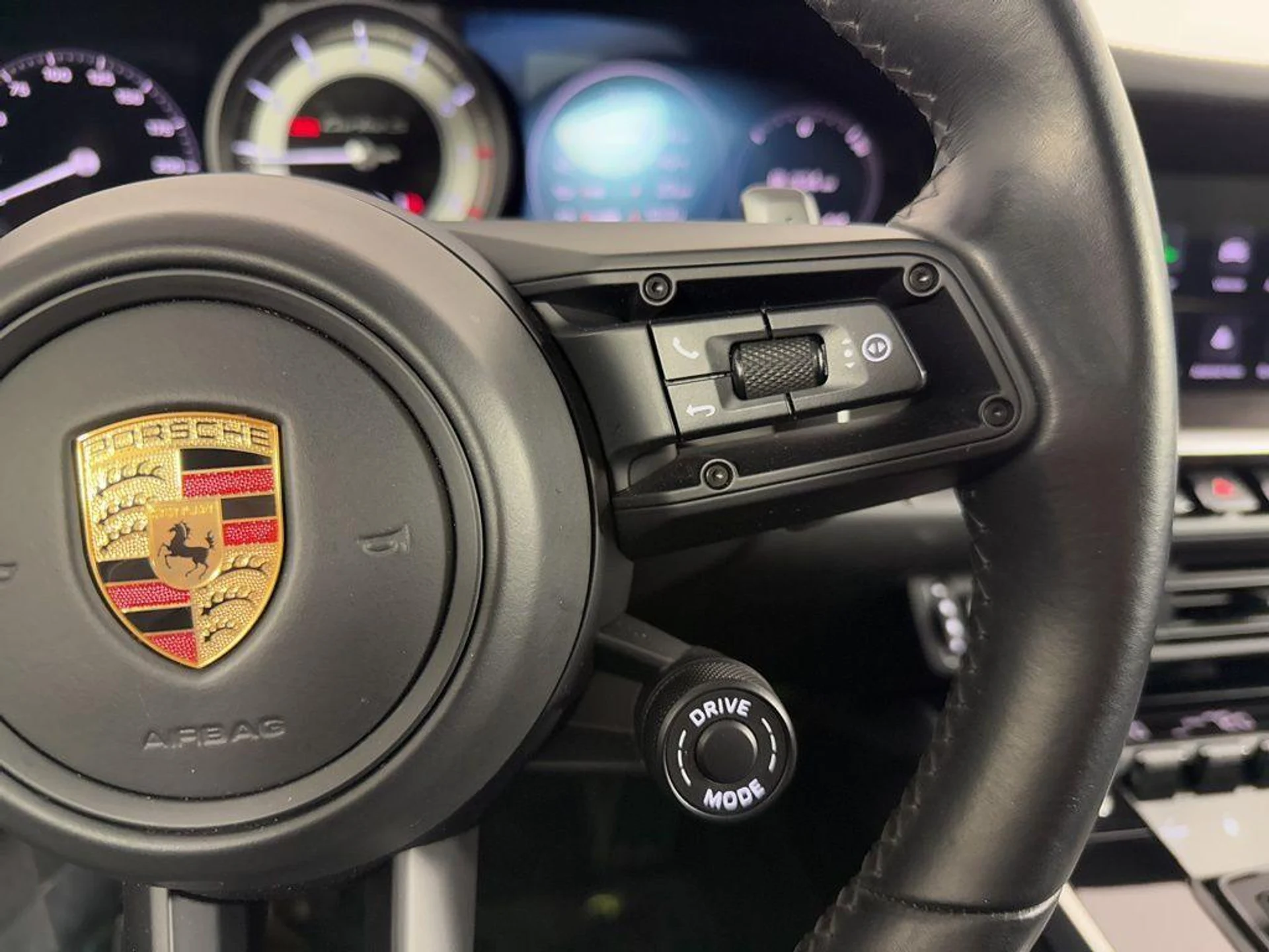 mph027_98740014_r_Xw774_B_Fgg_KF_6f_A_Wt3_Y4ulnr_Tno_ed14f7ca19