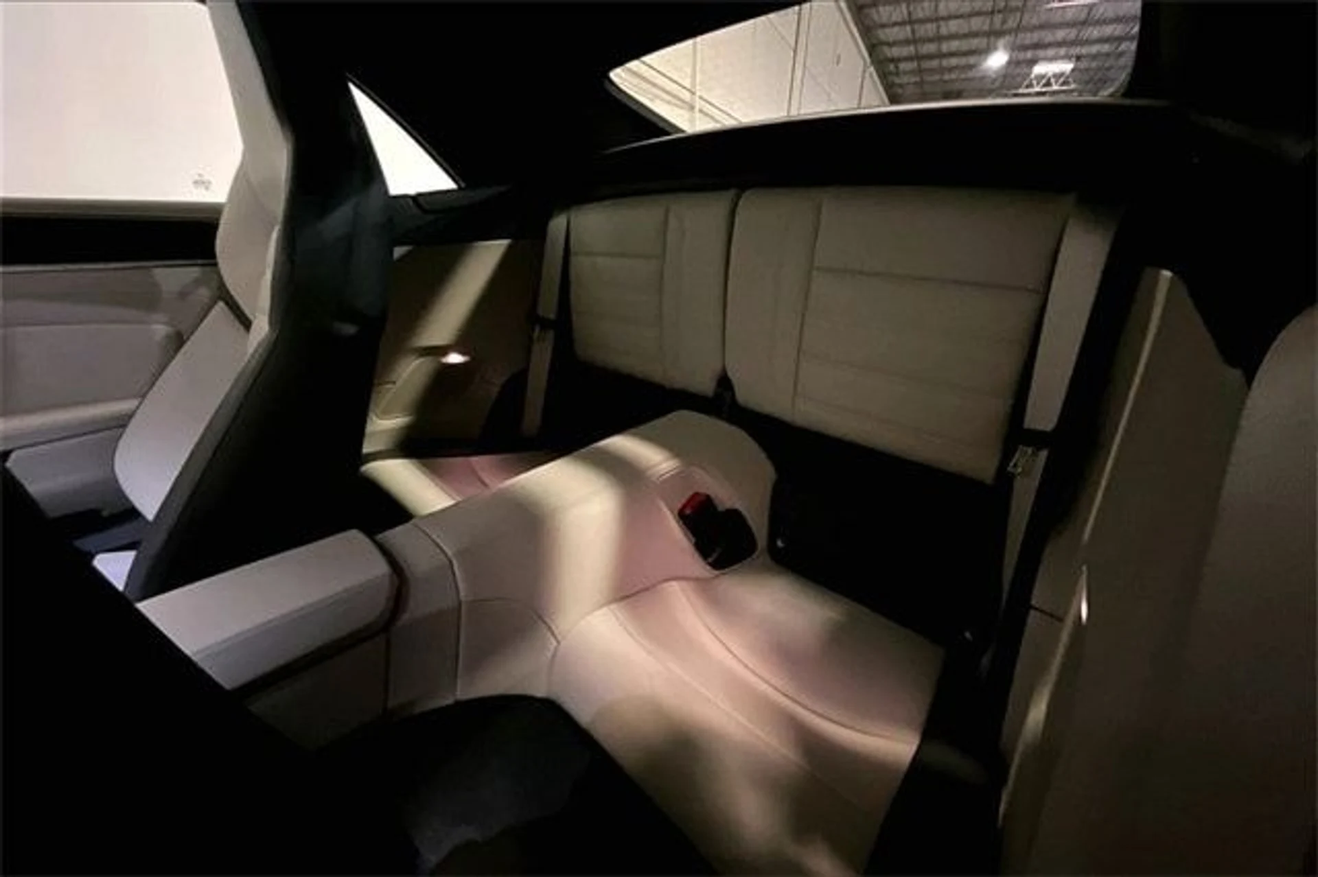 mph027_997202039_9fac0e70522c0c80d901e10feb5a9fe9x_90d18dabda