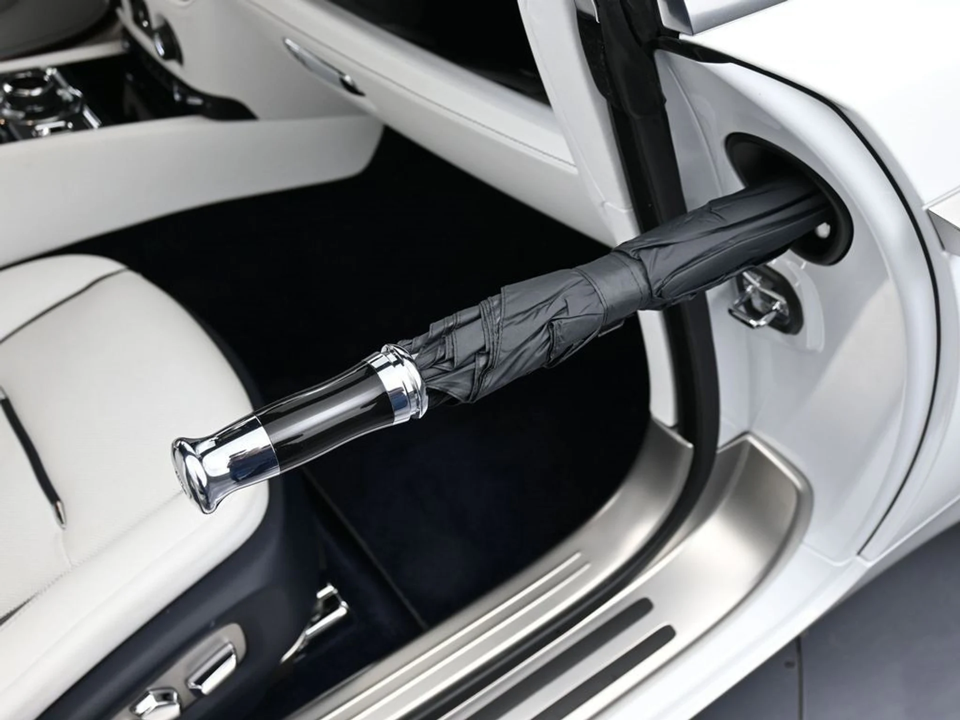 mph028_1011520953_44b2b46c1dc1803f4b2c24c7eba9f010_1a378752a2