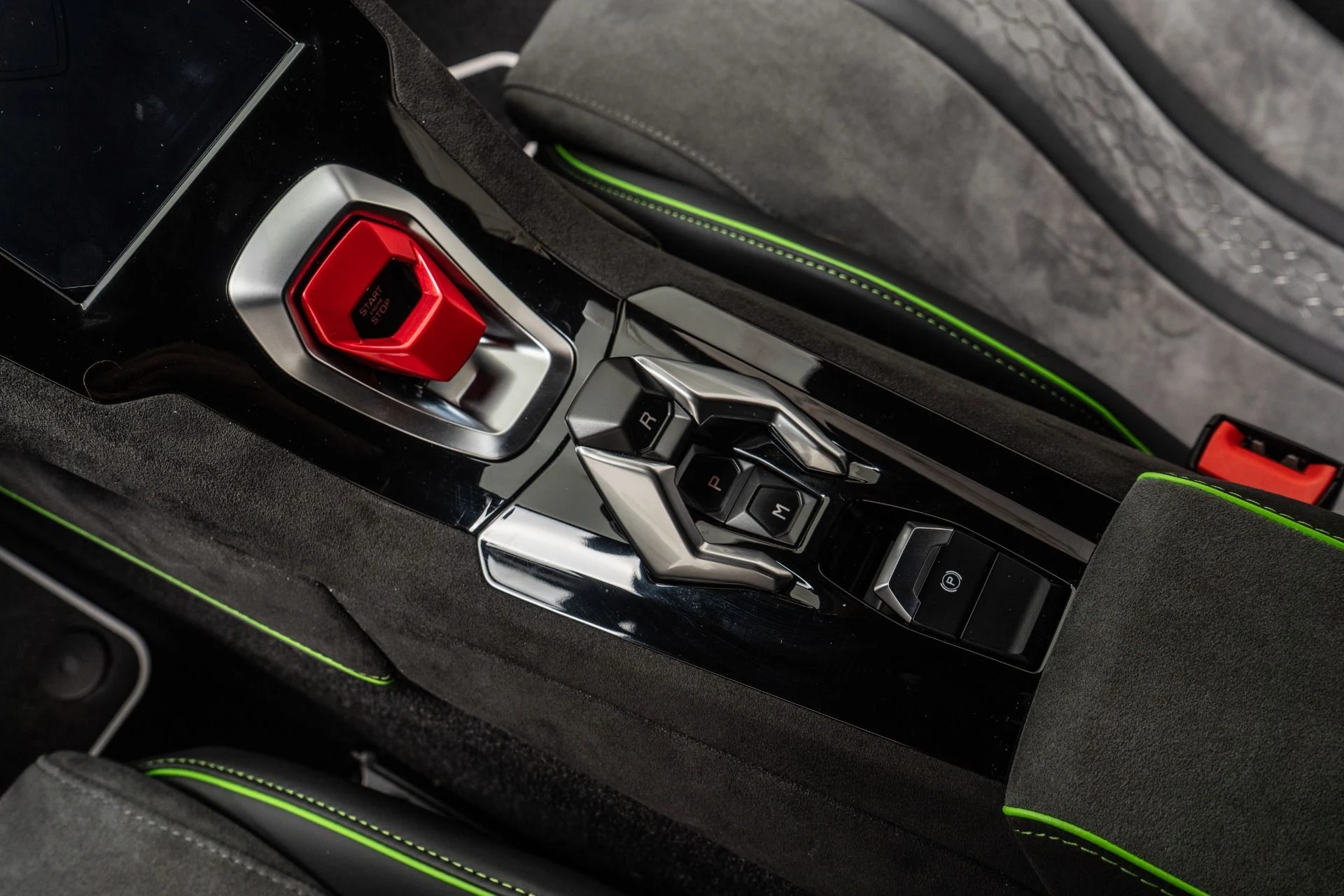 mph028_1013406748_Used_2024_Lamborghini_Huracan_Sterrato_1762382893_7832e3c5b4