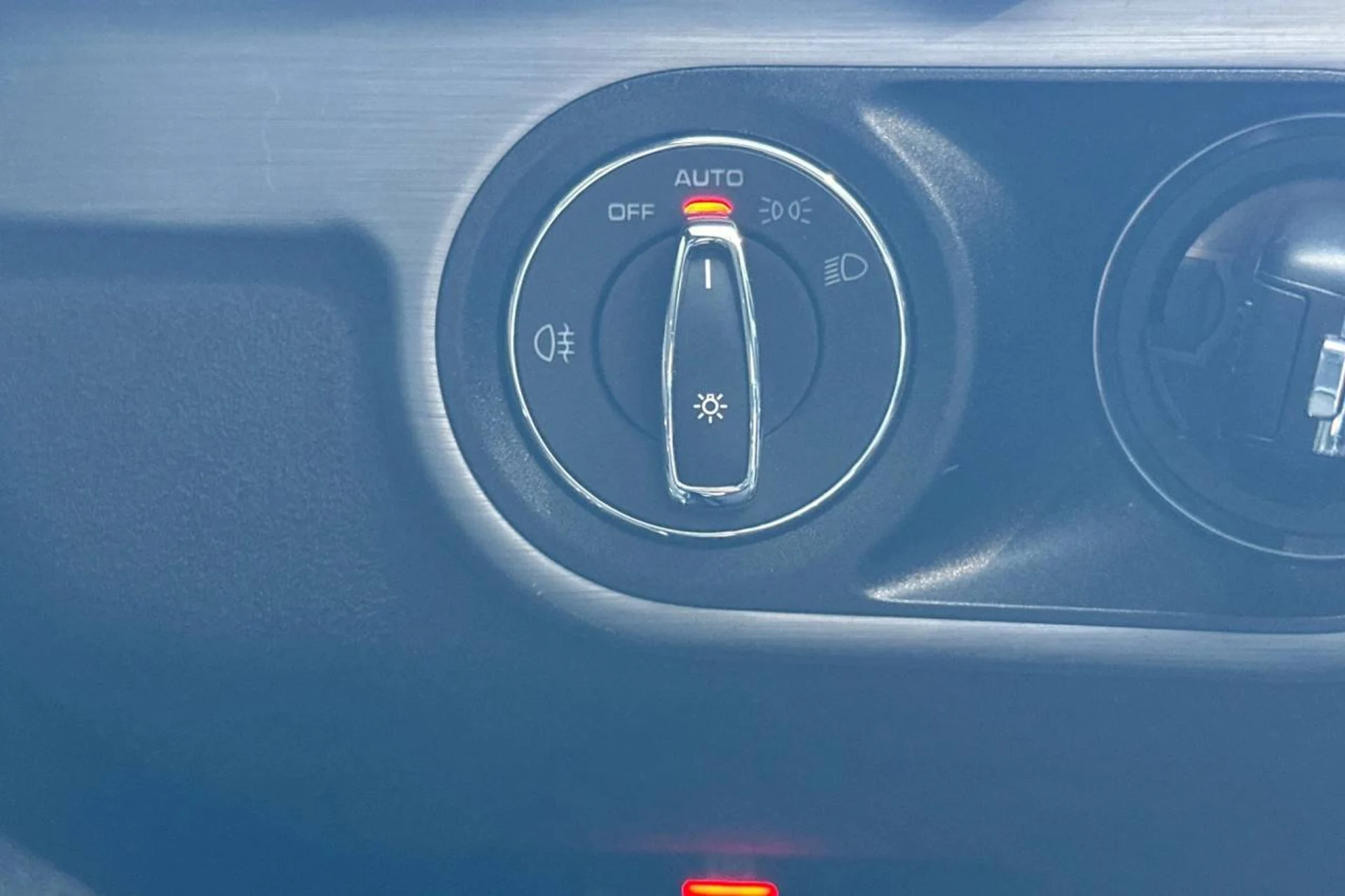 mph028_1022445042_1280_b893d7f66b