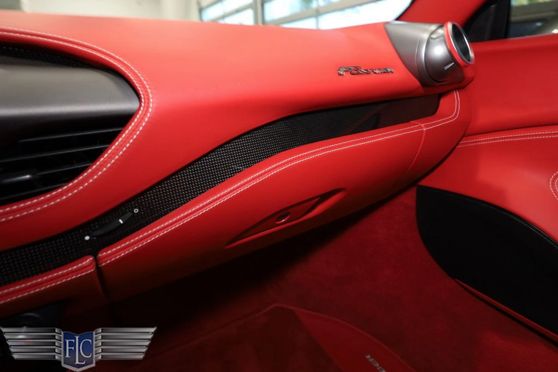 mph028_10247619_used_2021_ferrari_f8_spider_convertible_9689_22996812_29_1024_9bef855675