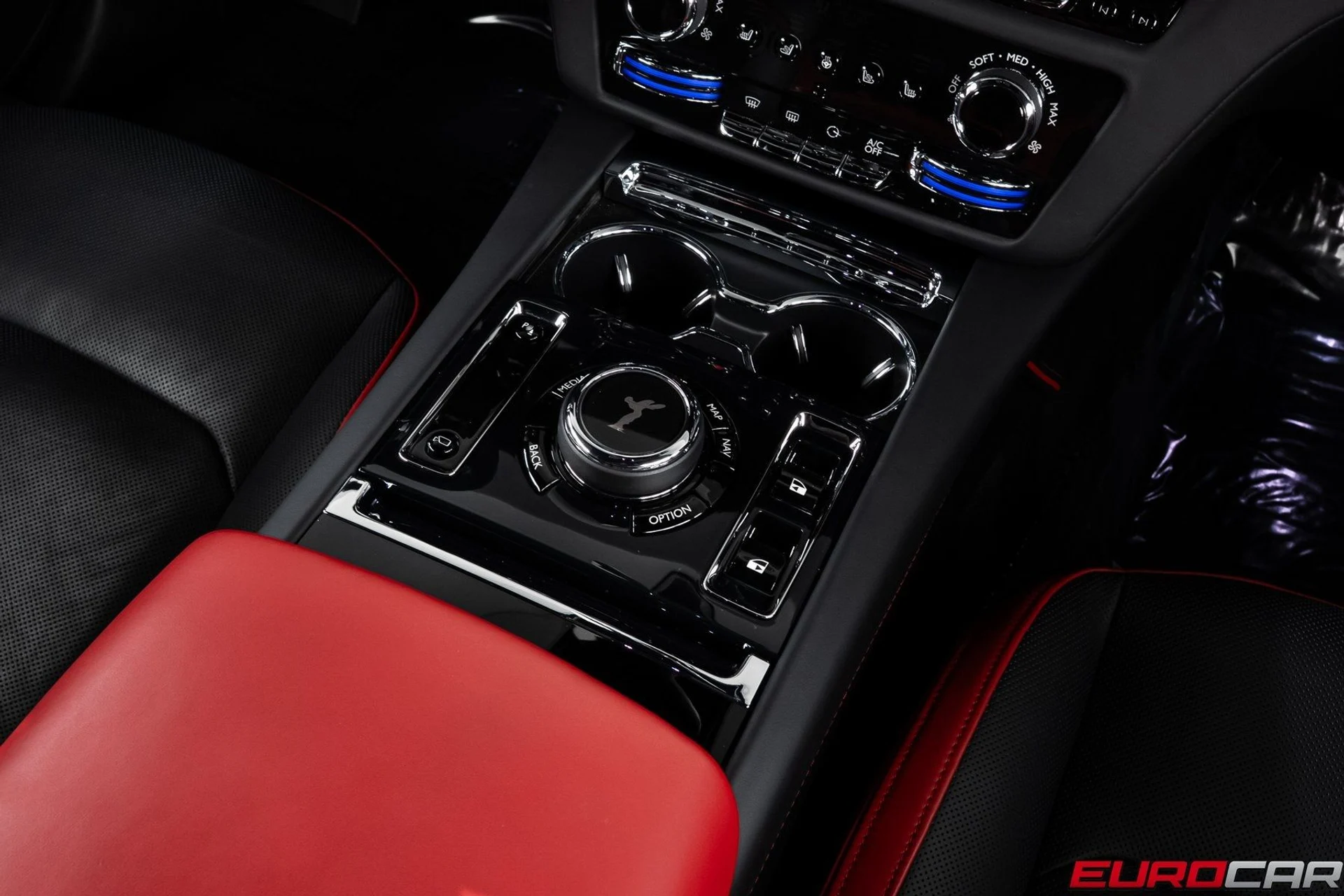 mph028_1025225671_image_29_8849df01f2