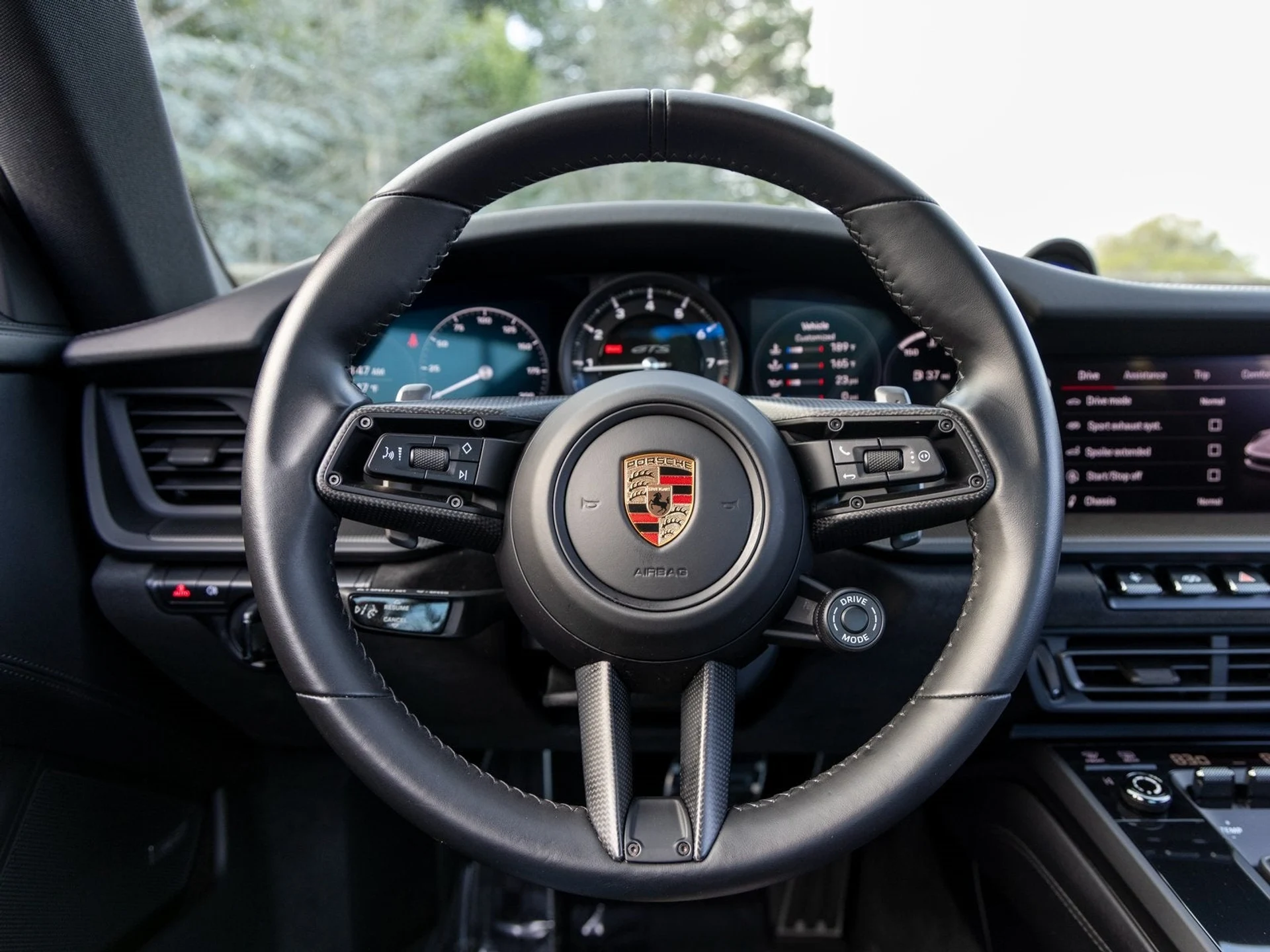 mph028_103895377_29_65edd777cc