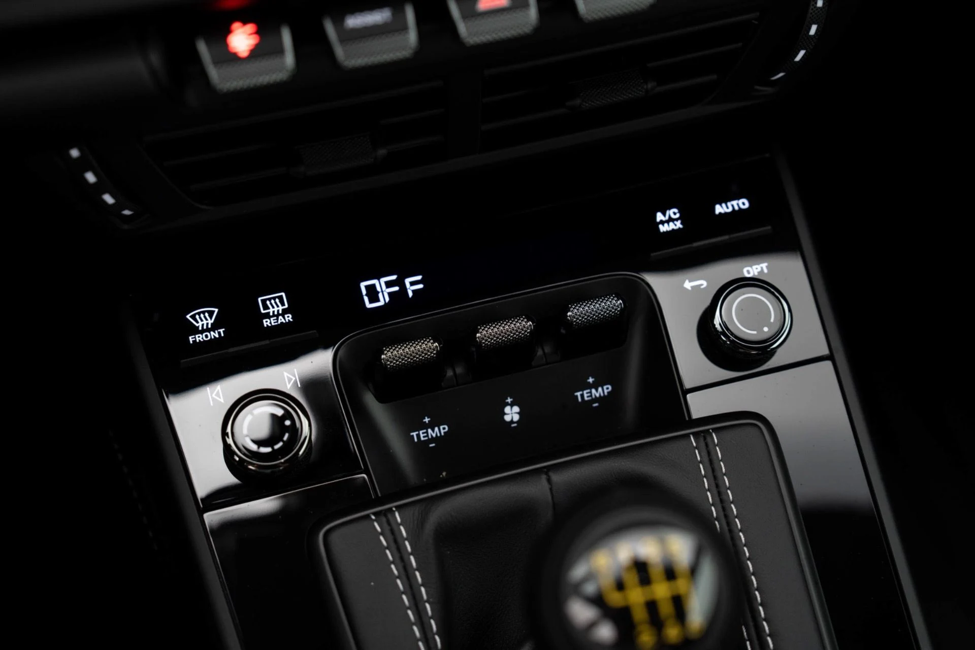 mph028_1041319511_Used_2026_Porsche_911_GT_3_Touring_1774627050_0a2e133cfd