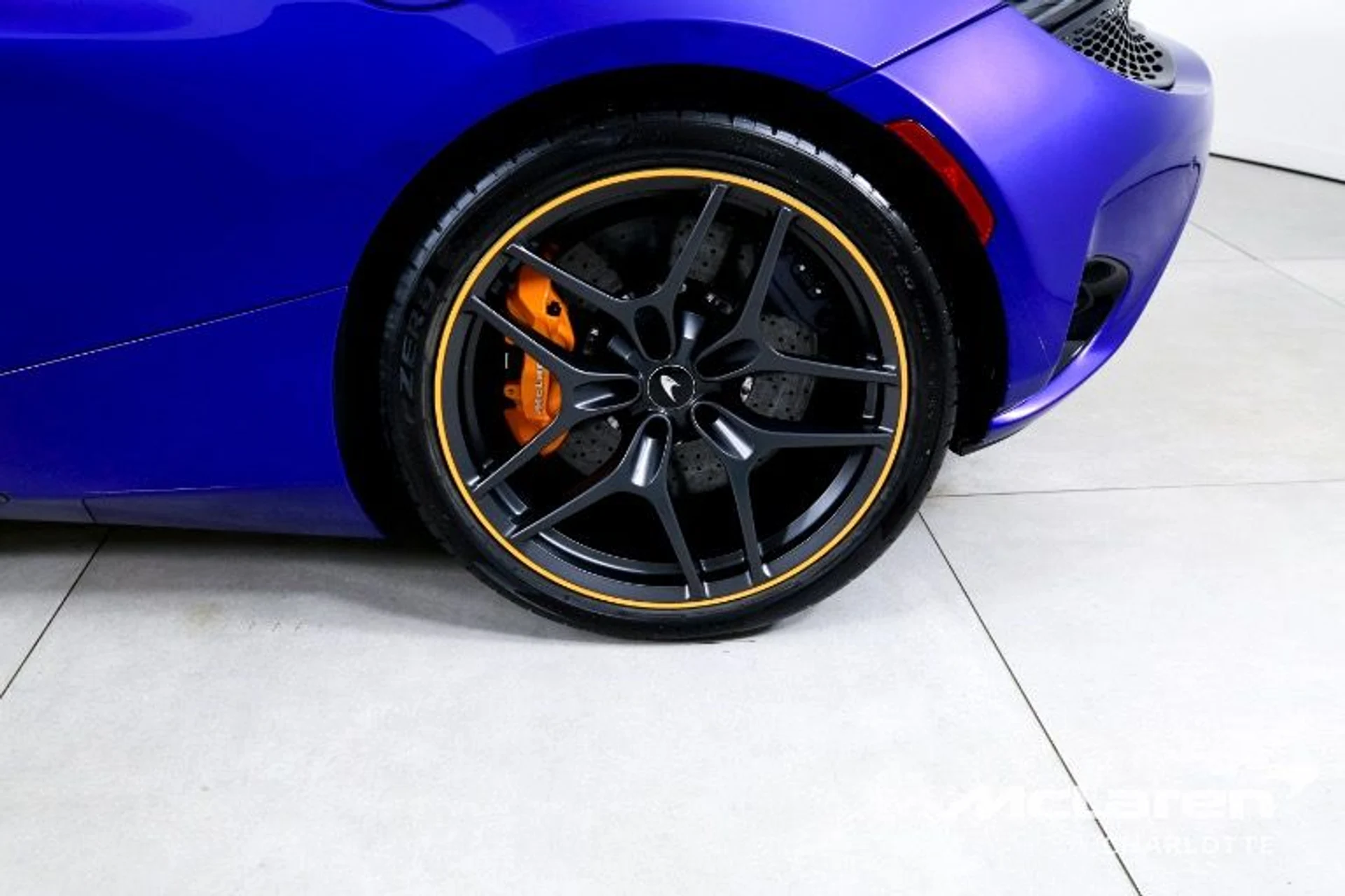 mph028_1044380768_Used_2024_Mc_Laren_750_S_Spider_01b6e1ea6f